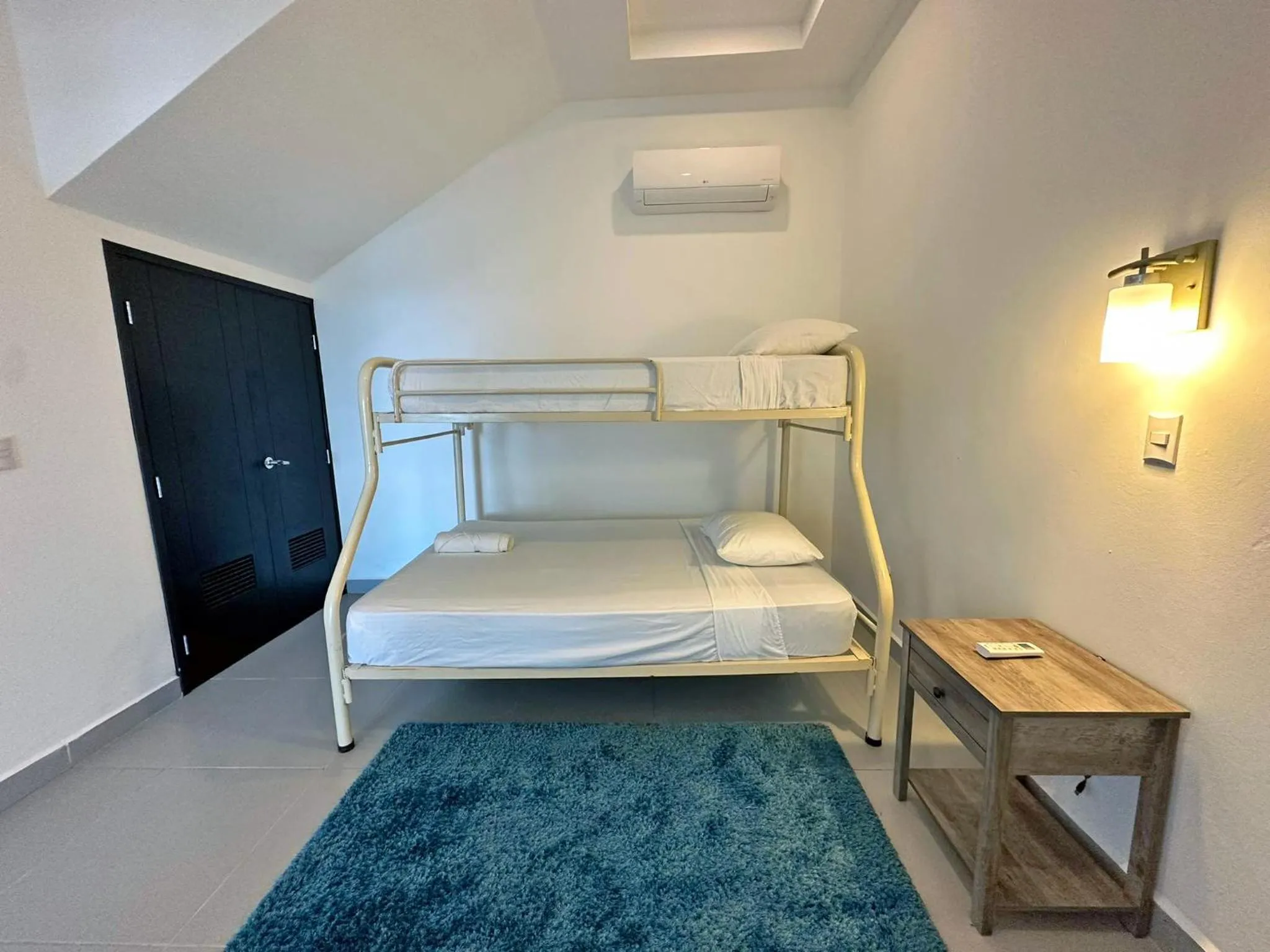 Bedroom in Surf Ranch Resort - Popoyo