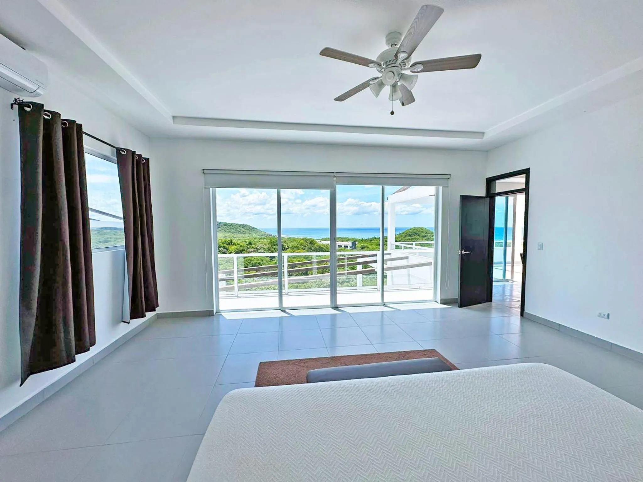 Bedroom in Surf Ranch Resort - Popoyo