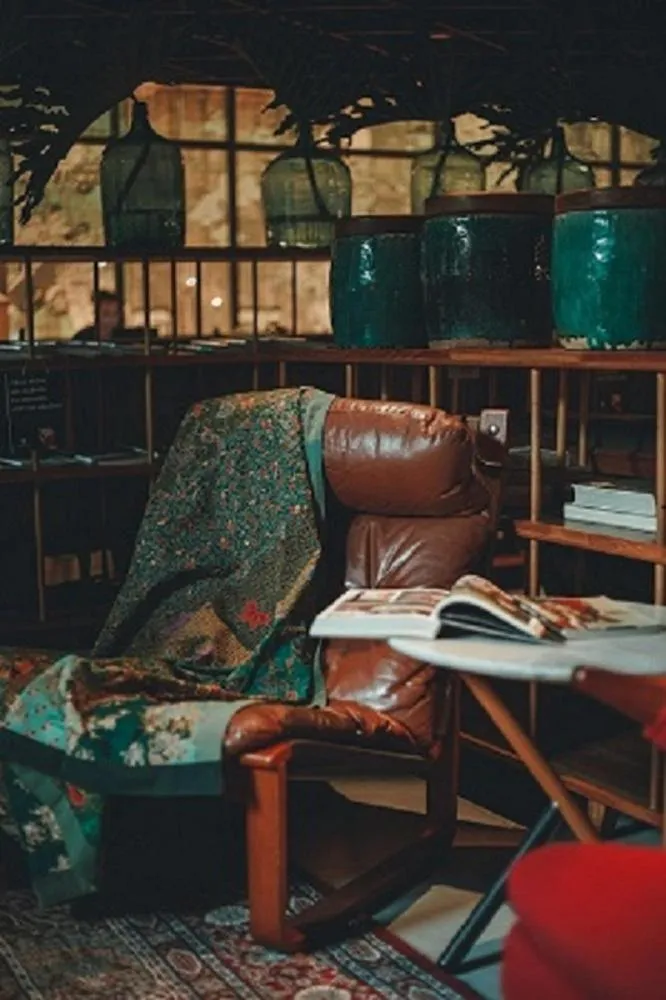 Seating area in Kosenda Hotel