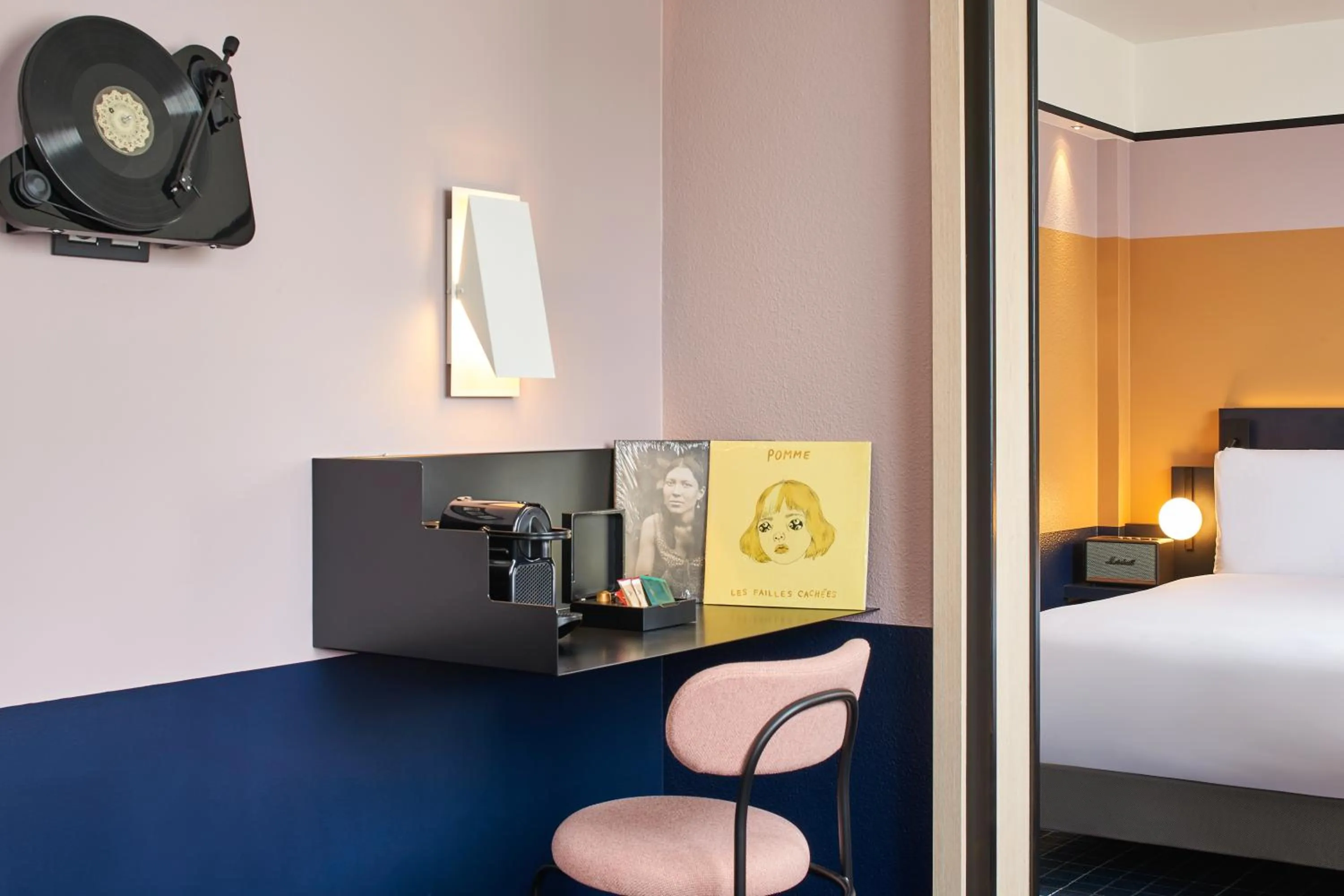 Decorative detail, Bed in Mercure Paris 15 Porte de Versailles