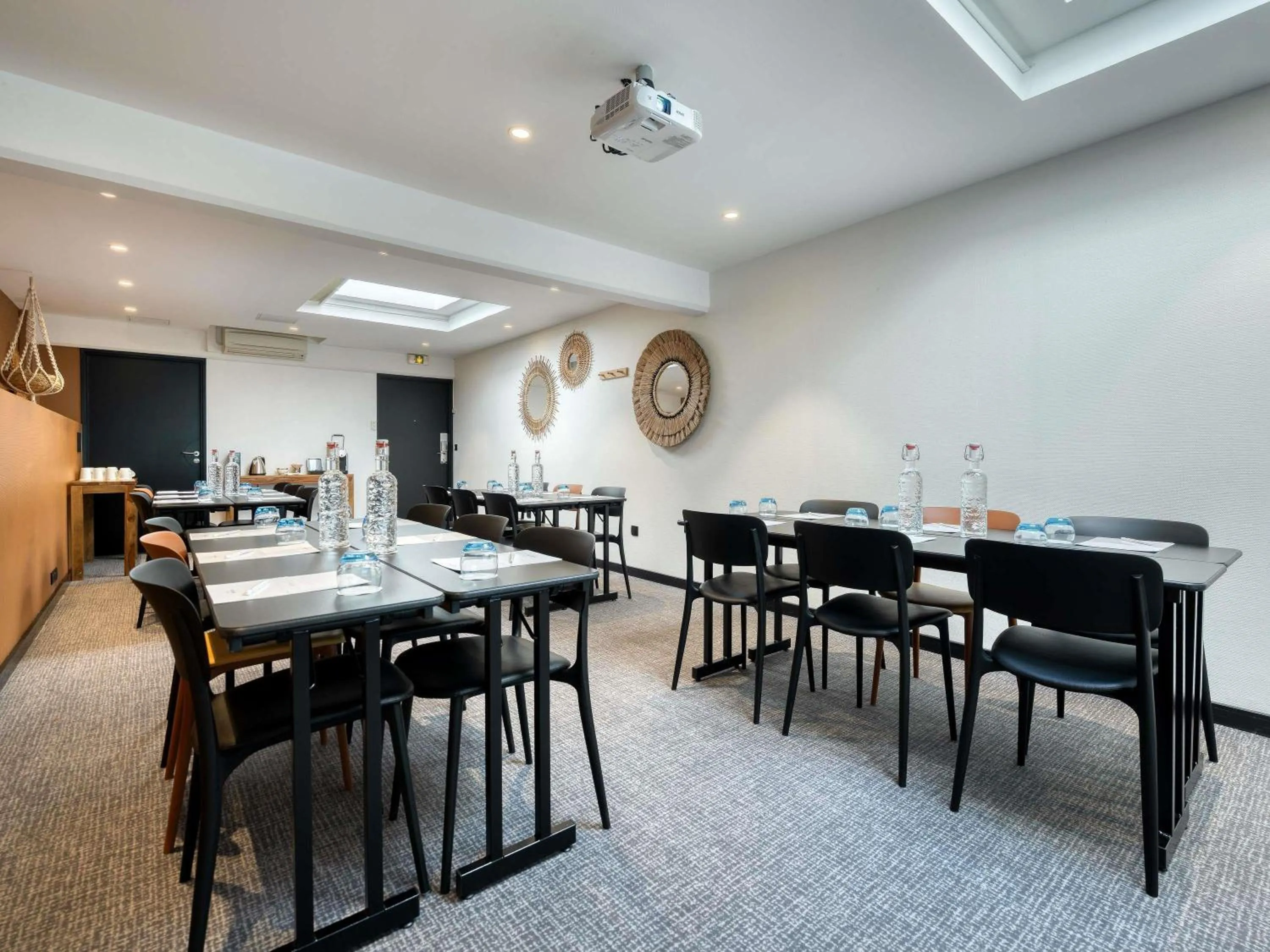 Meeting/conference room in Mercure Paris 15 Porte de Versailles