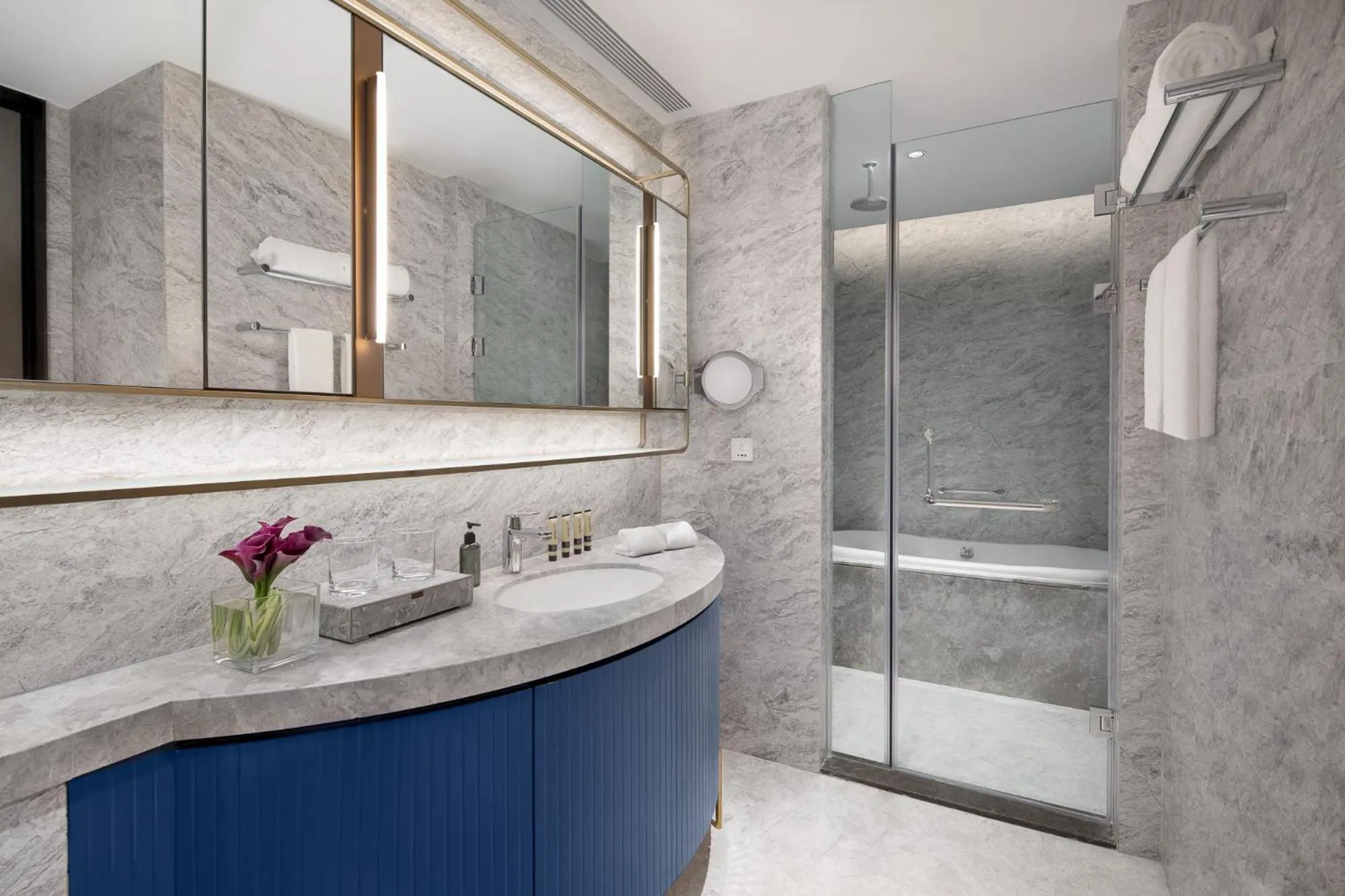 Toilet in Ascott Raffles City Chongqing