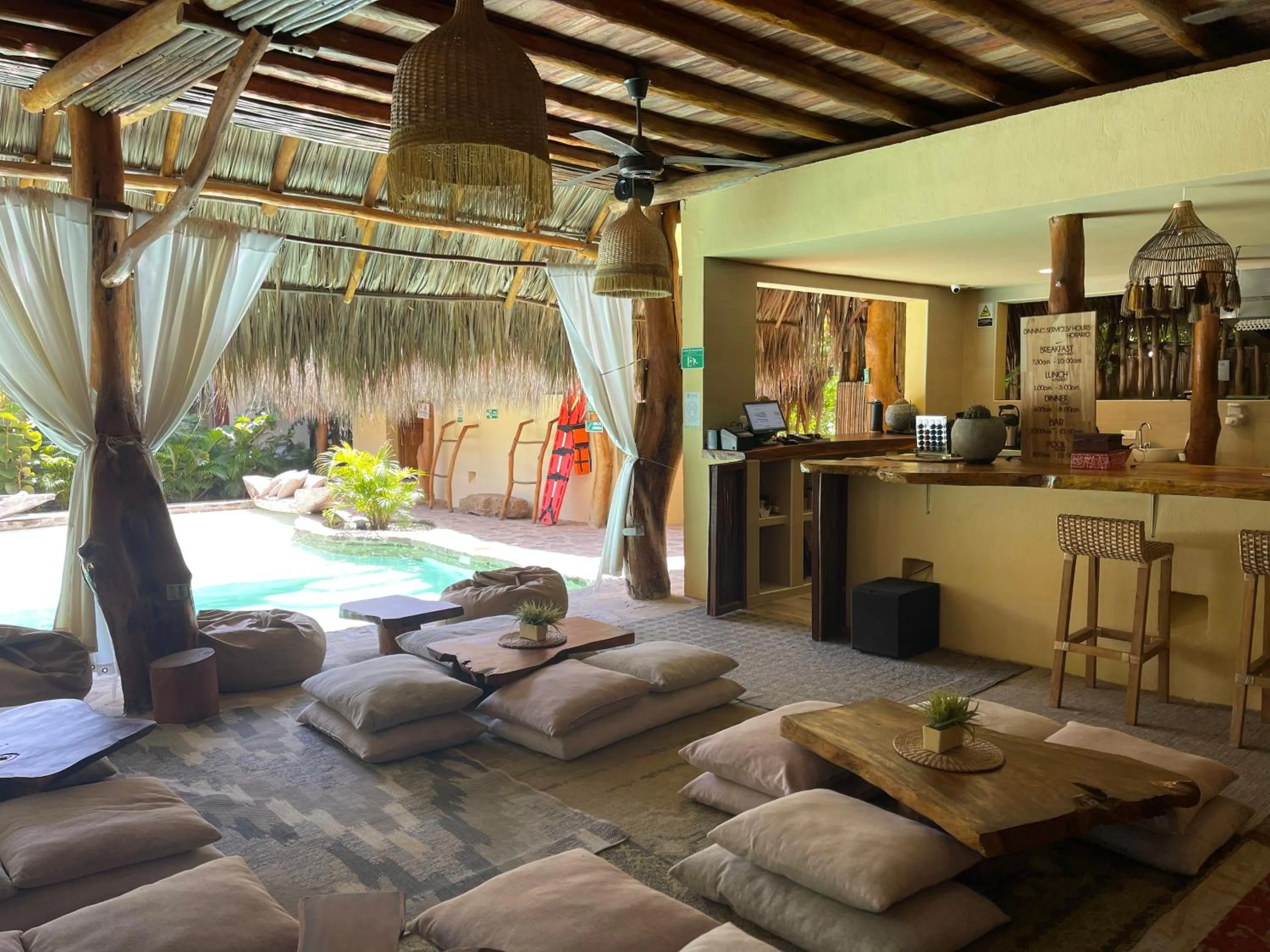 Restaurant/places to eat in Eco Xata