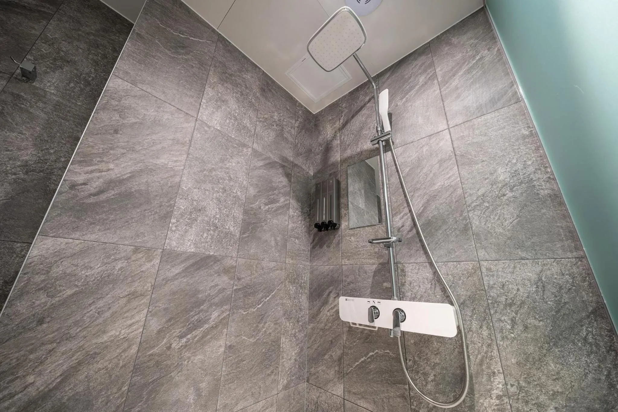 Shower in Stay Month Hotel