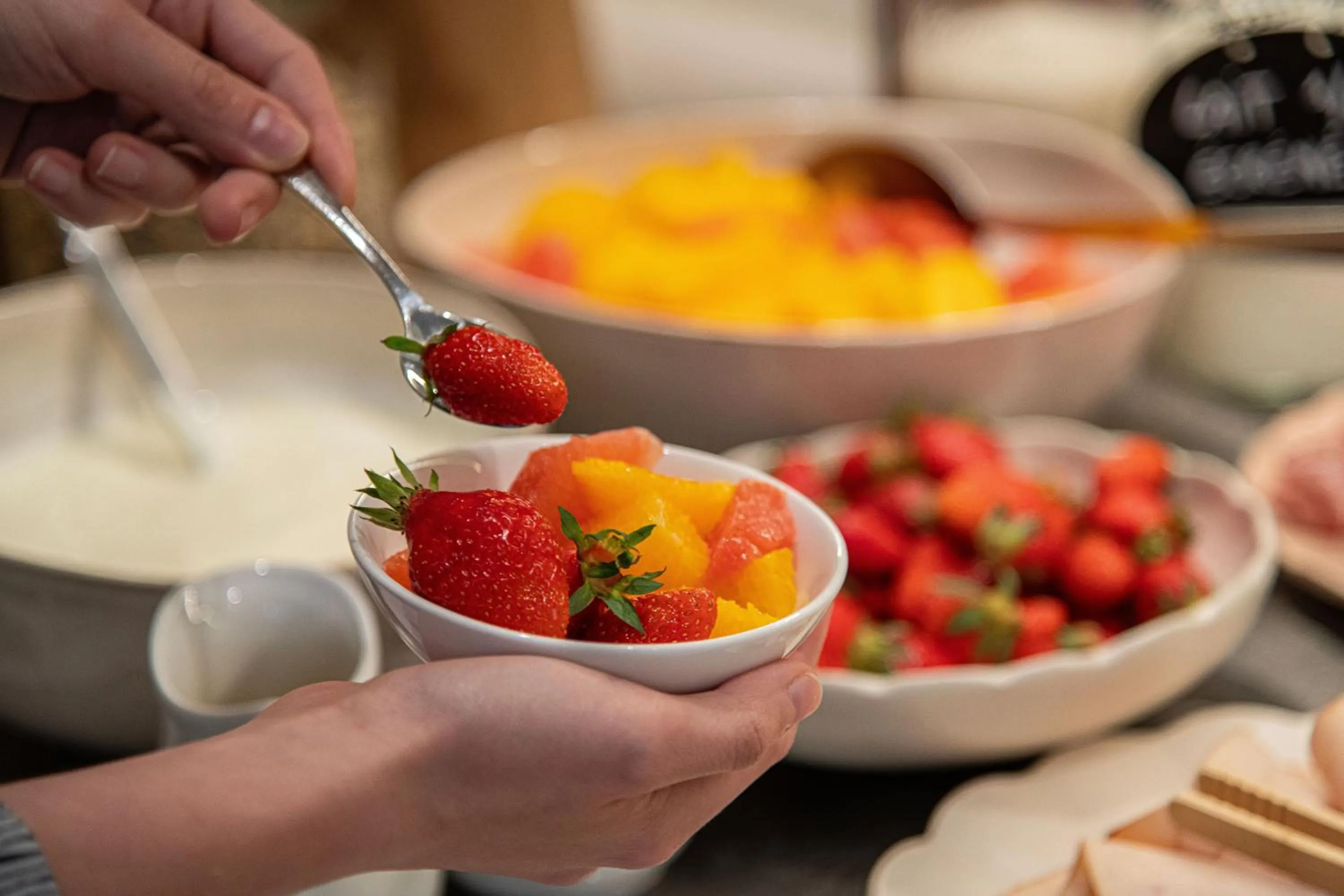 Buffet breakfast in Mercure Paris Montparnasse Raspail