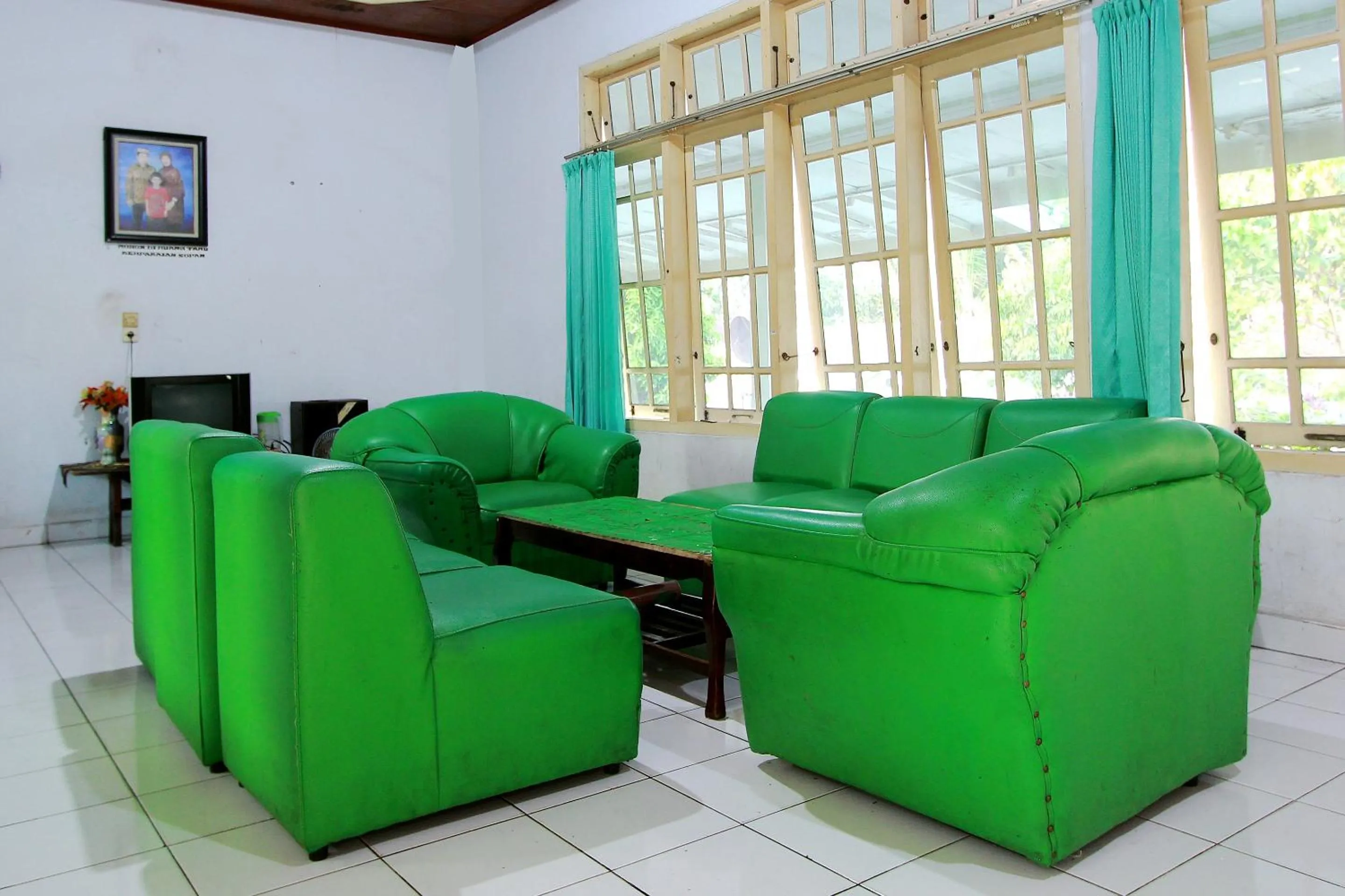 Lobby or reception, Seating Area in SUPER OYO 1865 Hotel Ss Syariah