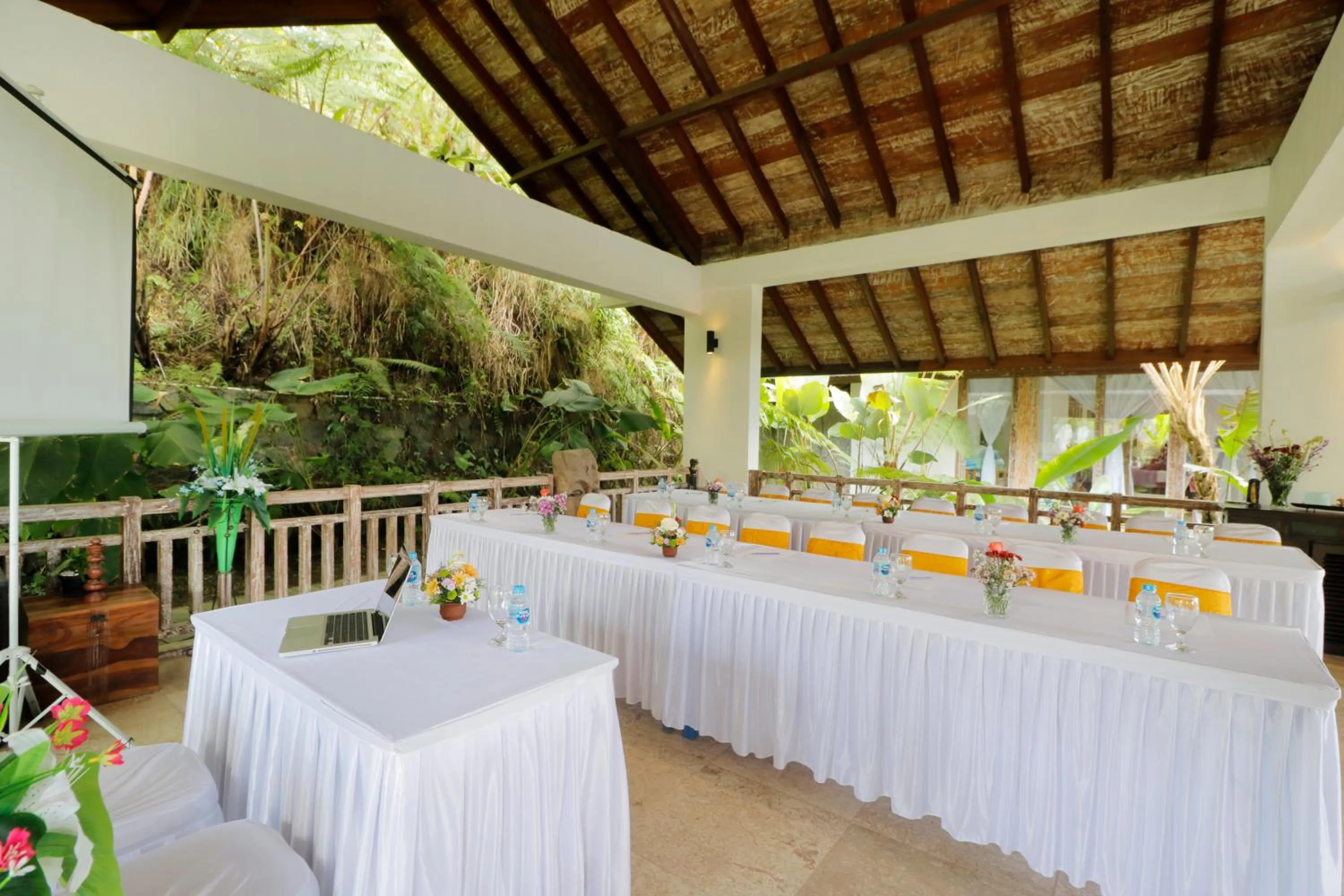 Banquet/Function facilities in The Bejalin Eco Retreat