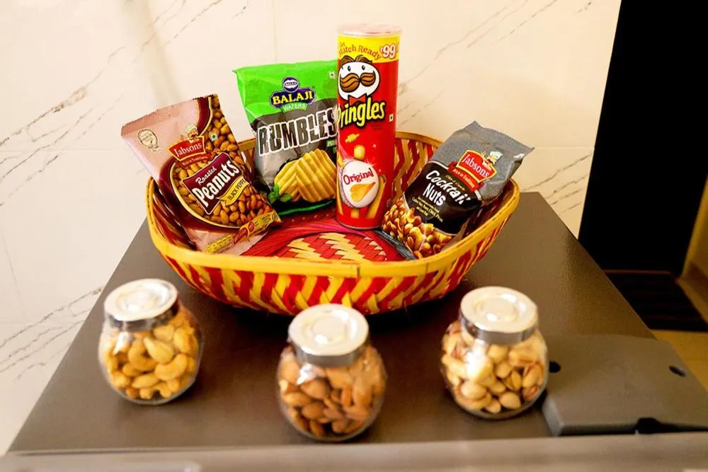 Food and drinks in Daze Off Studio house