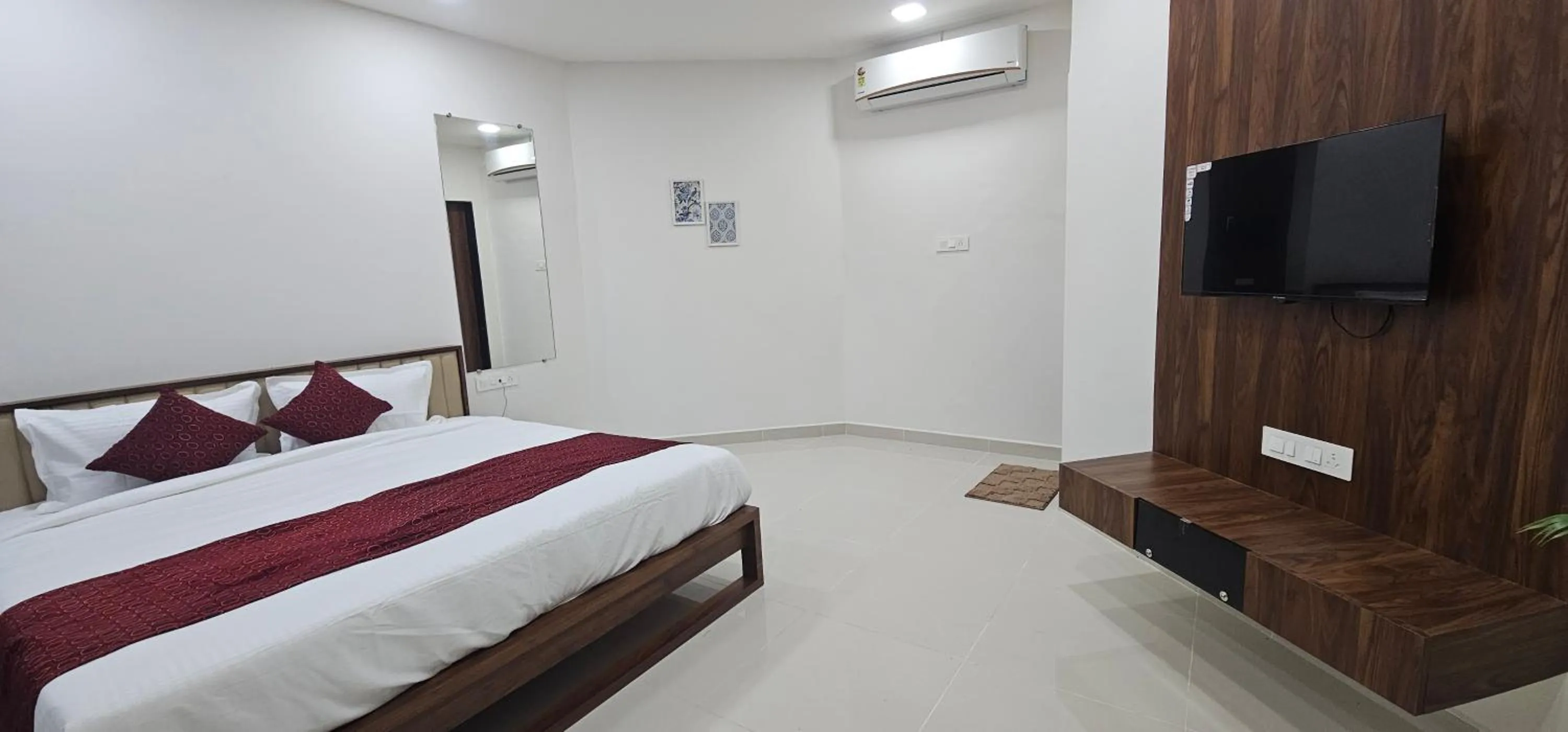 Bed in Daze Off Studio house