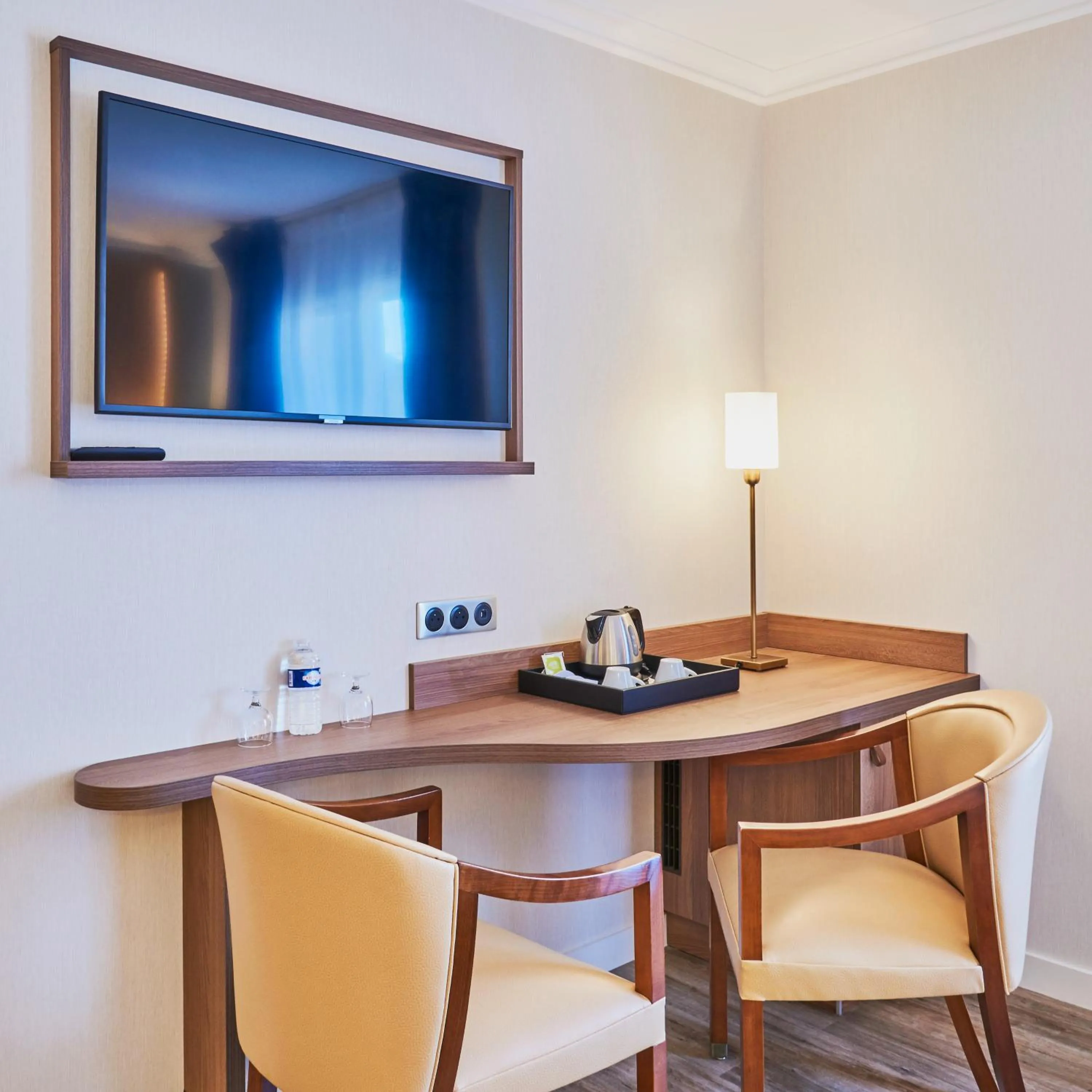 Coffee/tea facilities in Best Western Alexandra