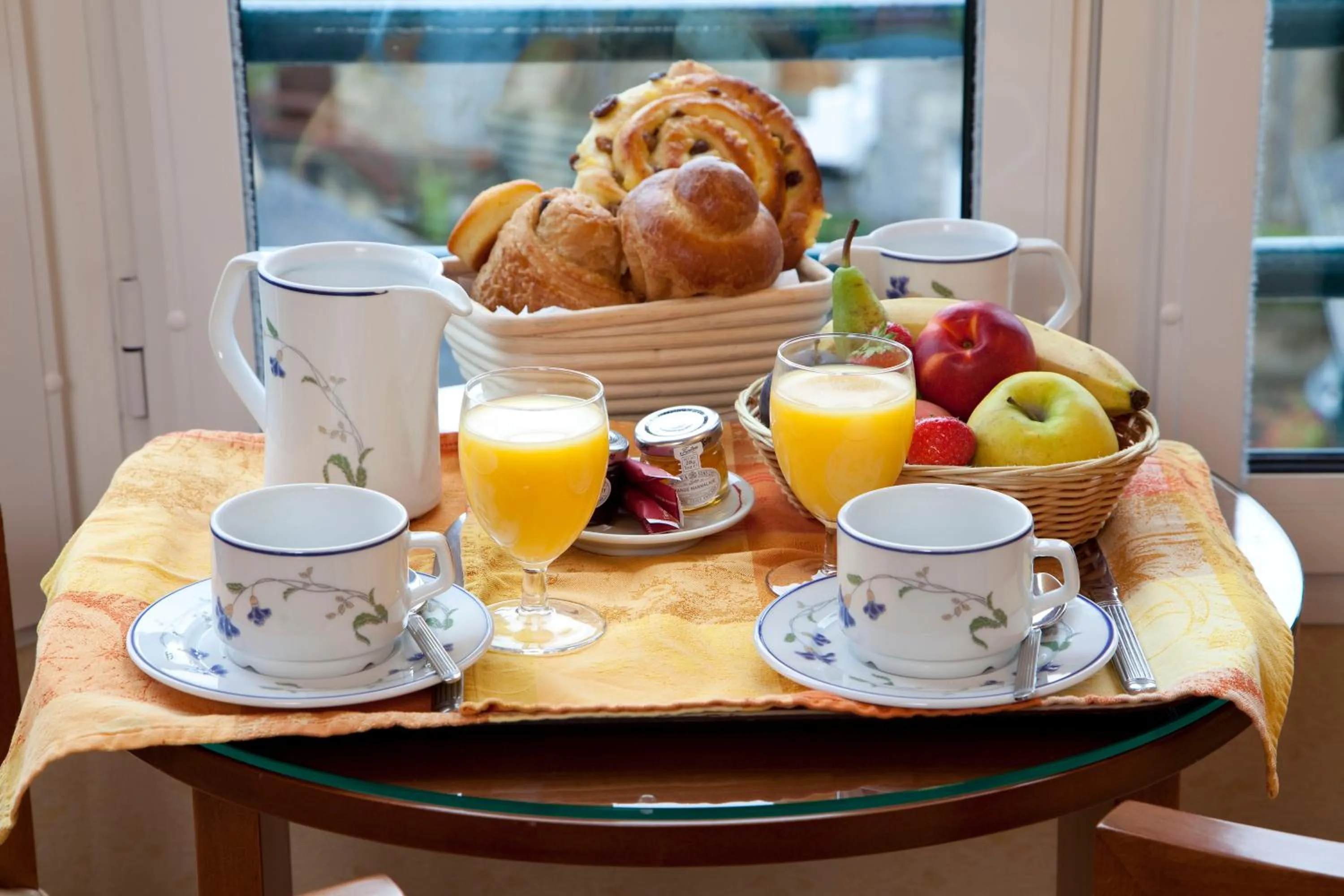 Food and drinks in Best Western Alexandra