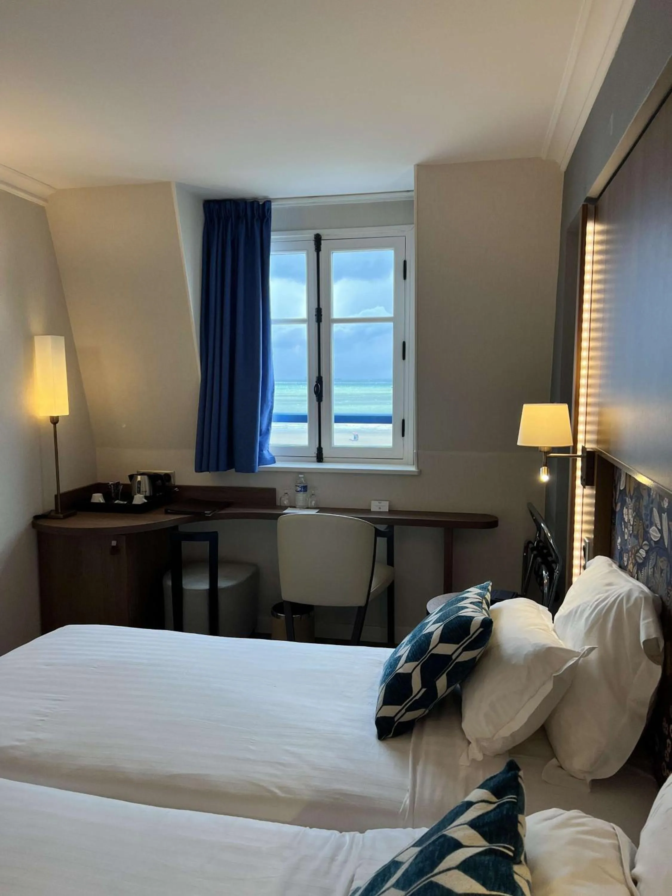 Bedroom, Bed in Best Western Alexandra