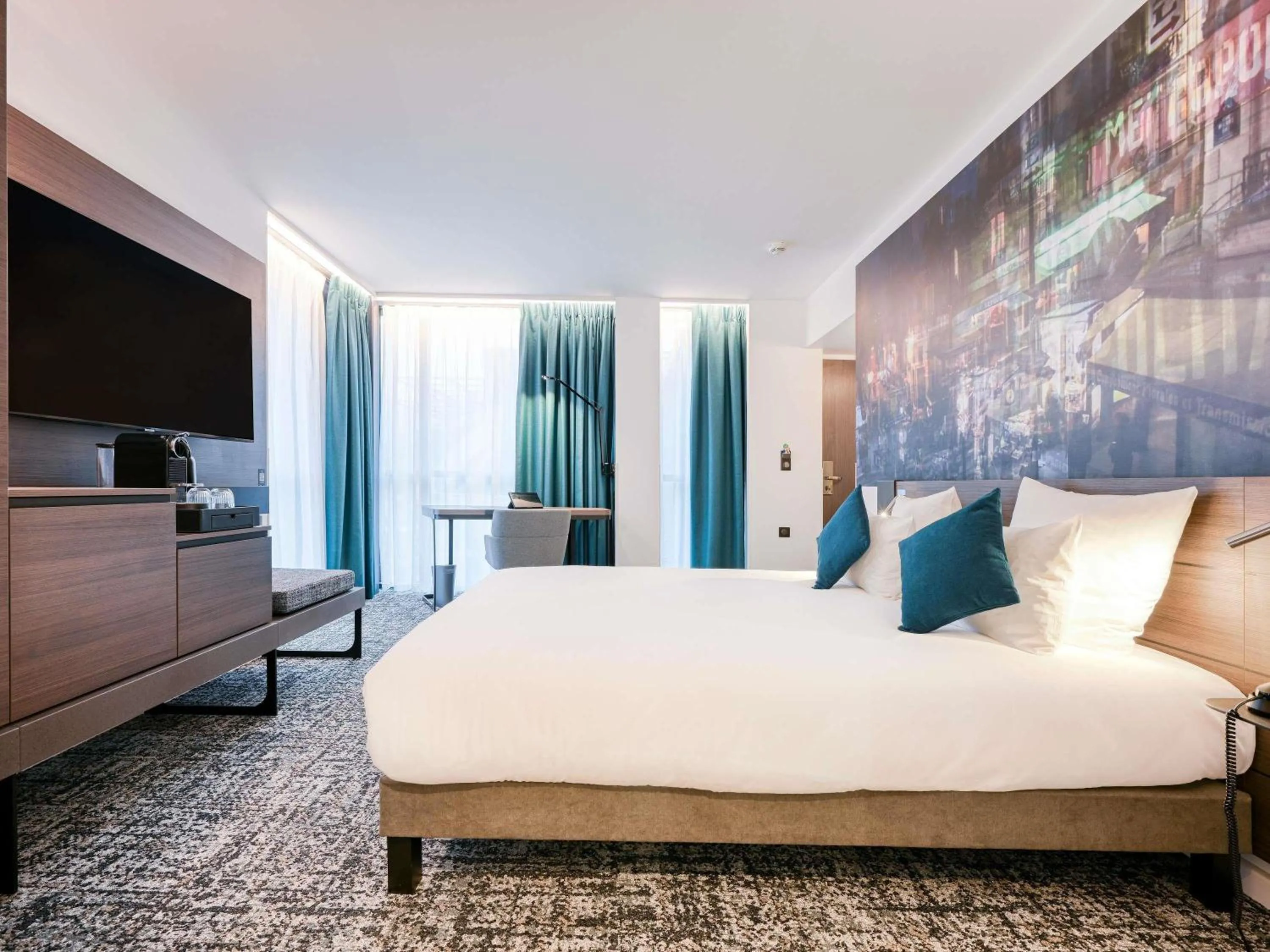 Other, Bed in Novotel Paris Centre Bercy