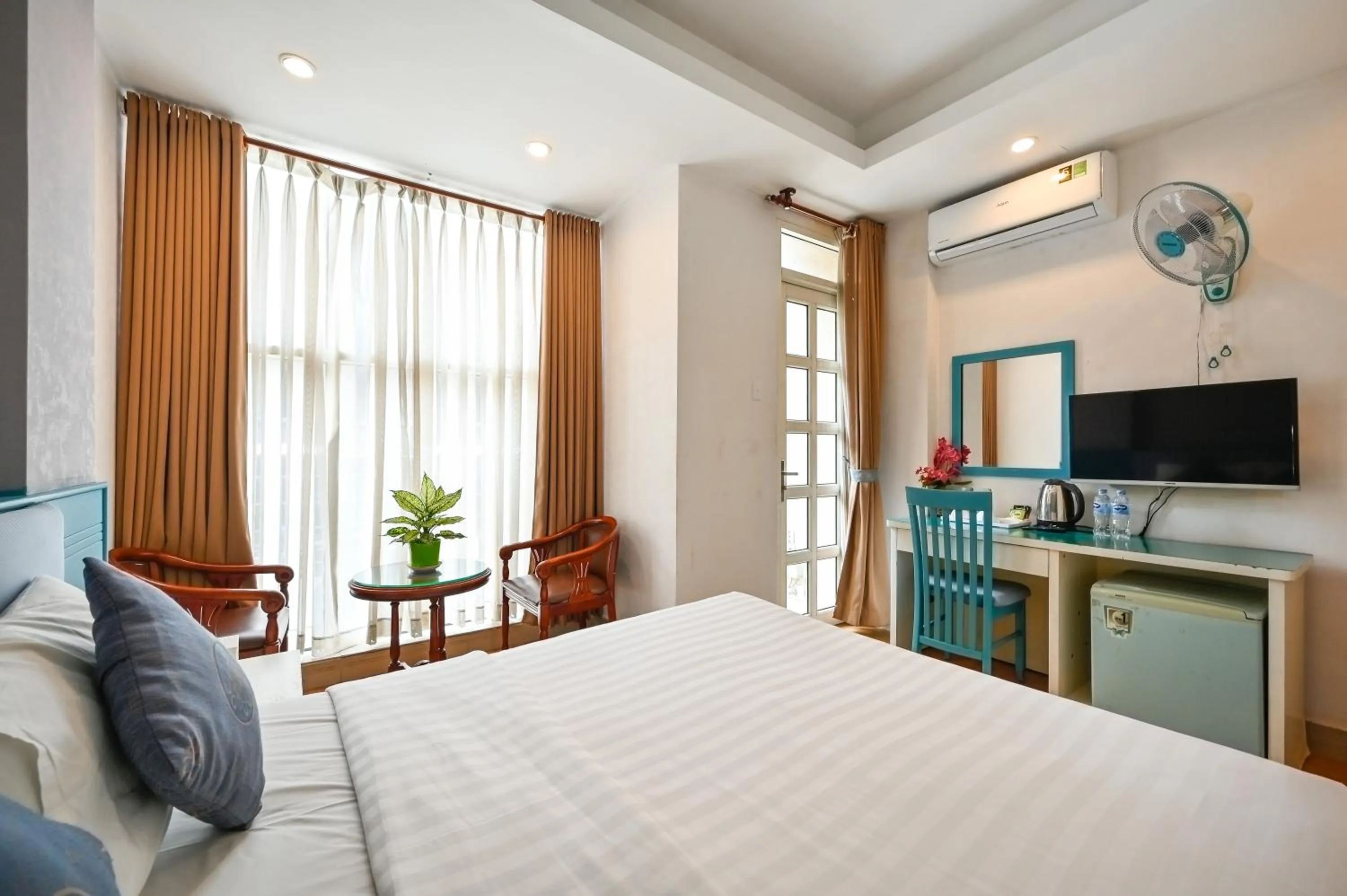 TV and multimedia, Bed in Nn Hotel