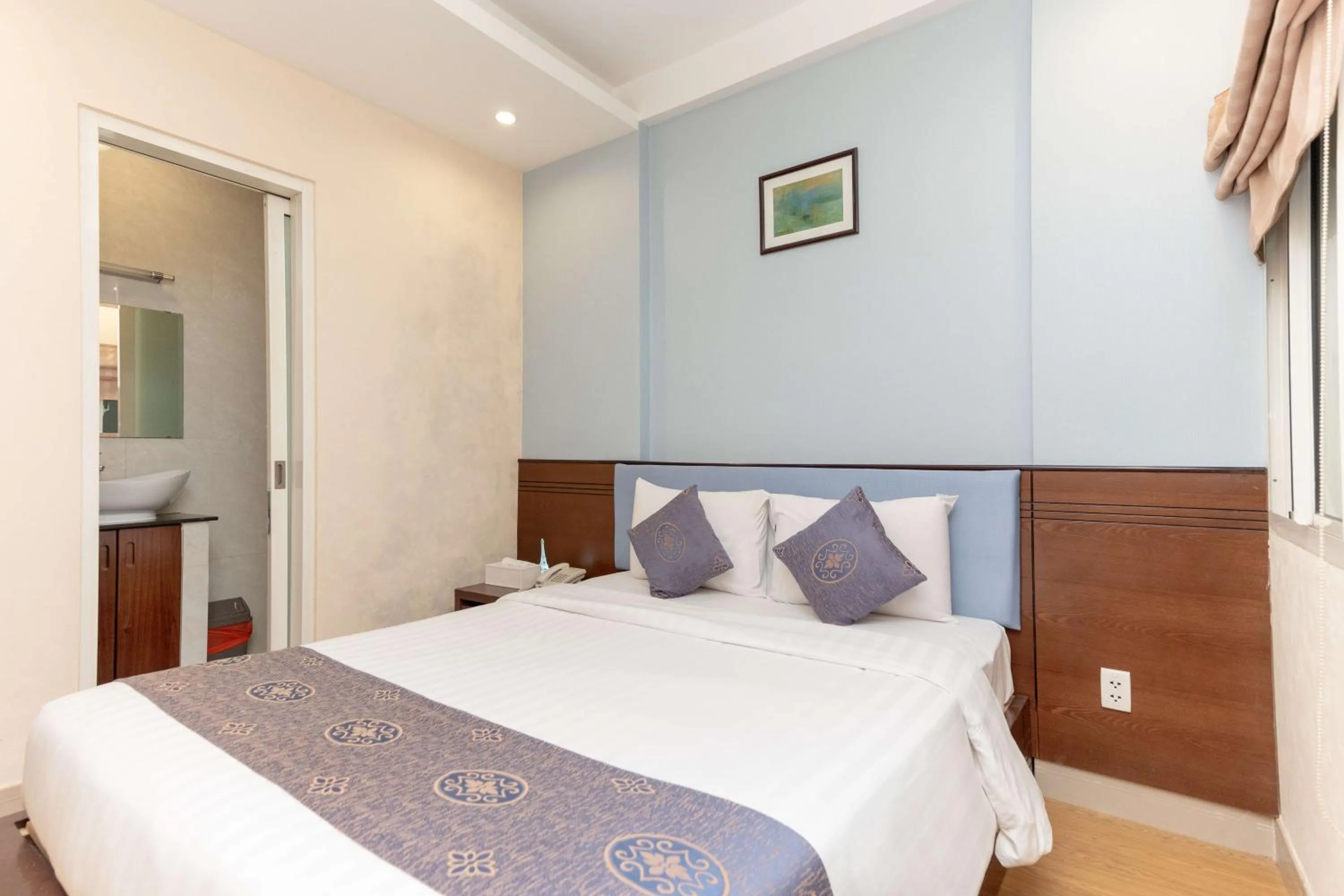 Bedroom, Bed in Nn Hotel