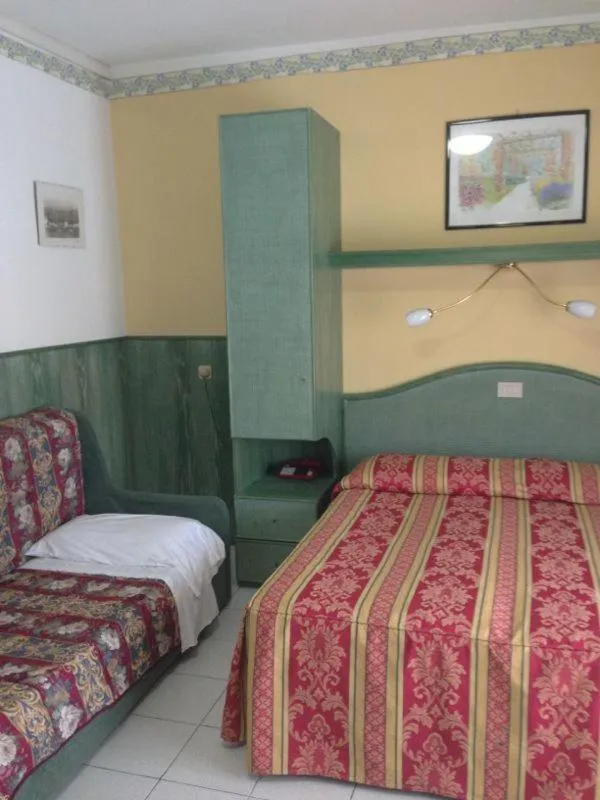 Other, Bed in Hotel Harry's