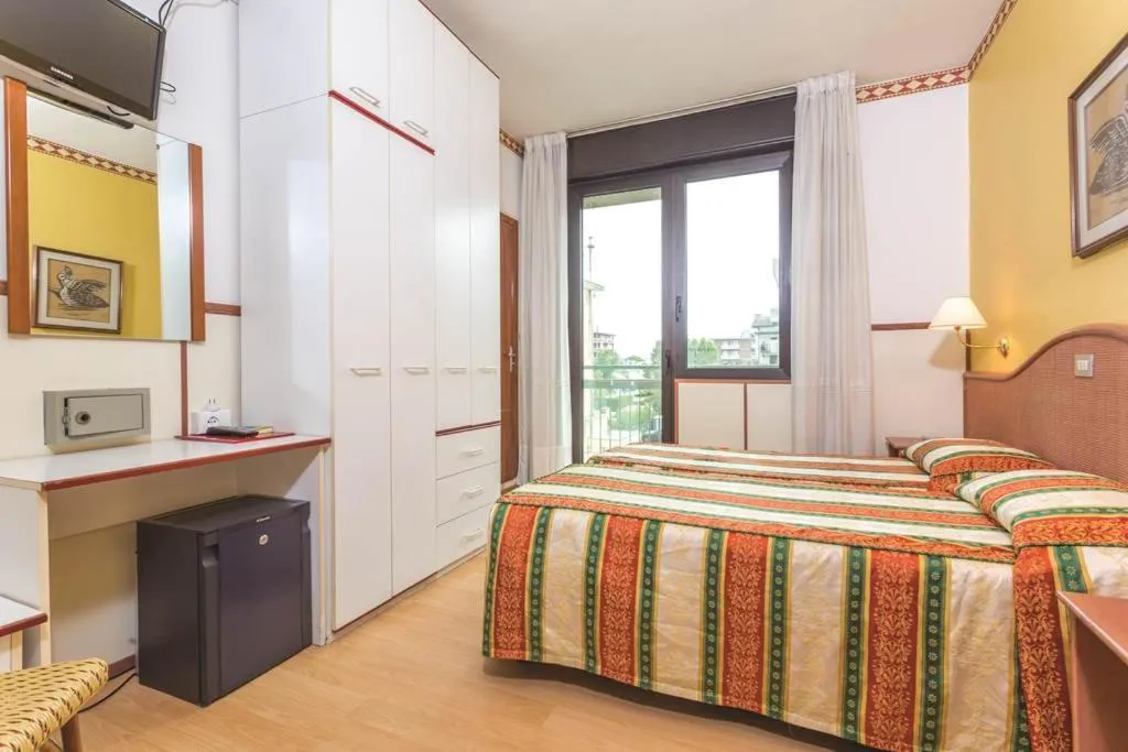 Bed in Hotel Harry's