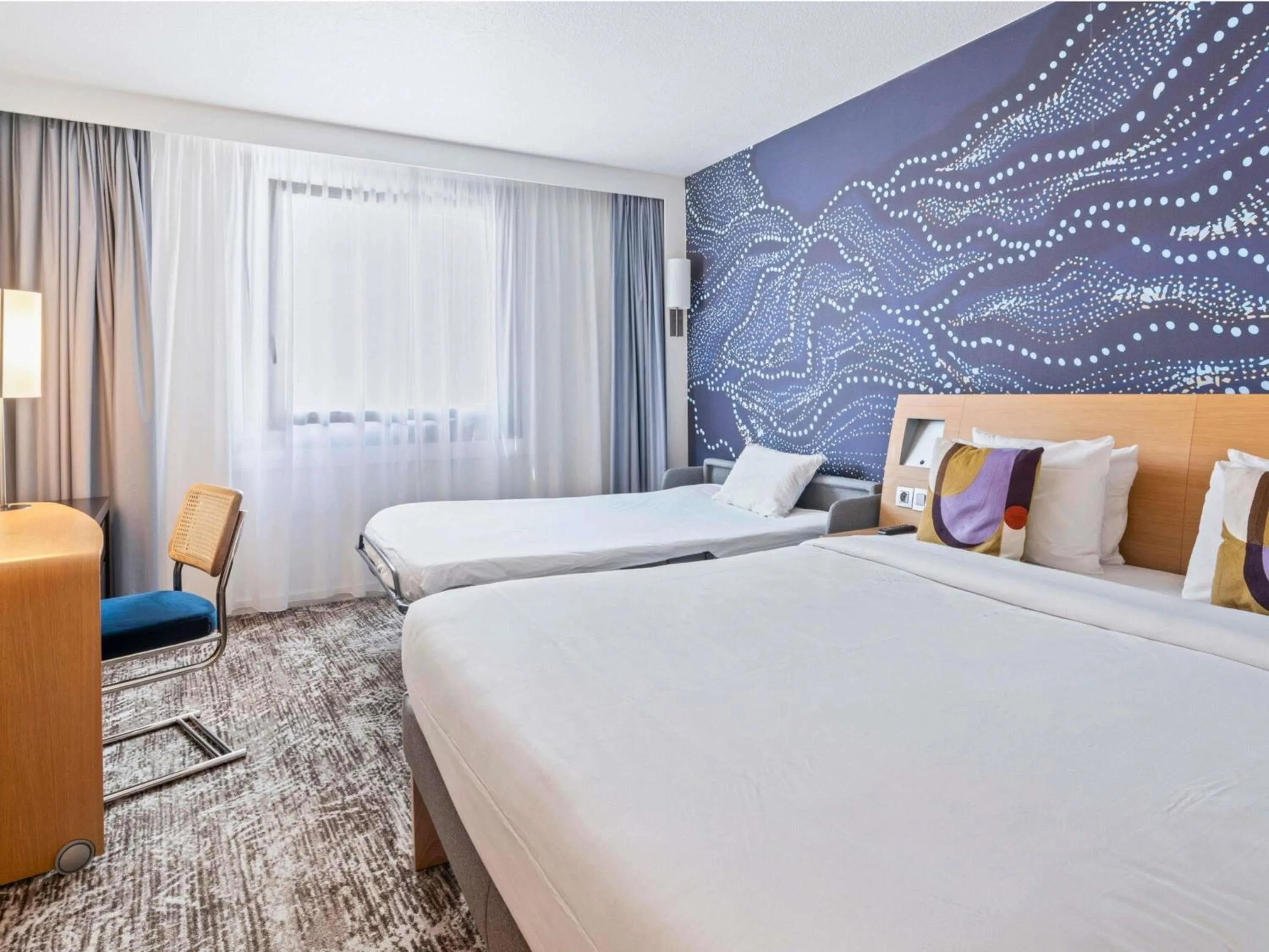 Bedroom, Bed in Novotel Paris Charenton le Pont