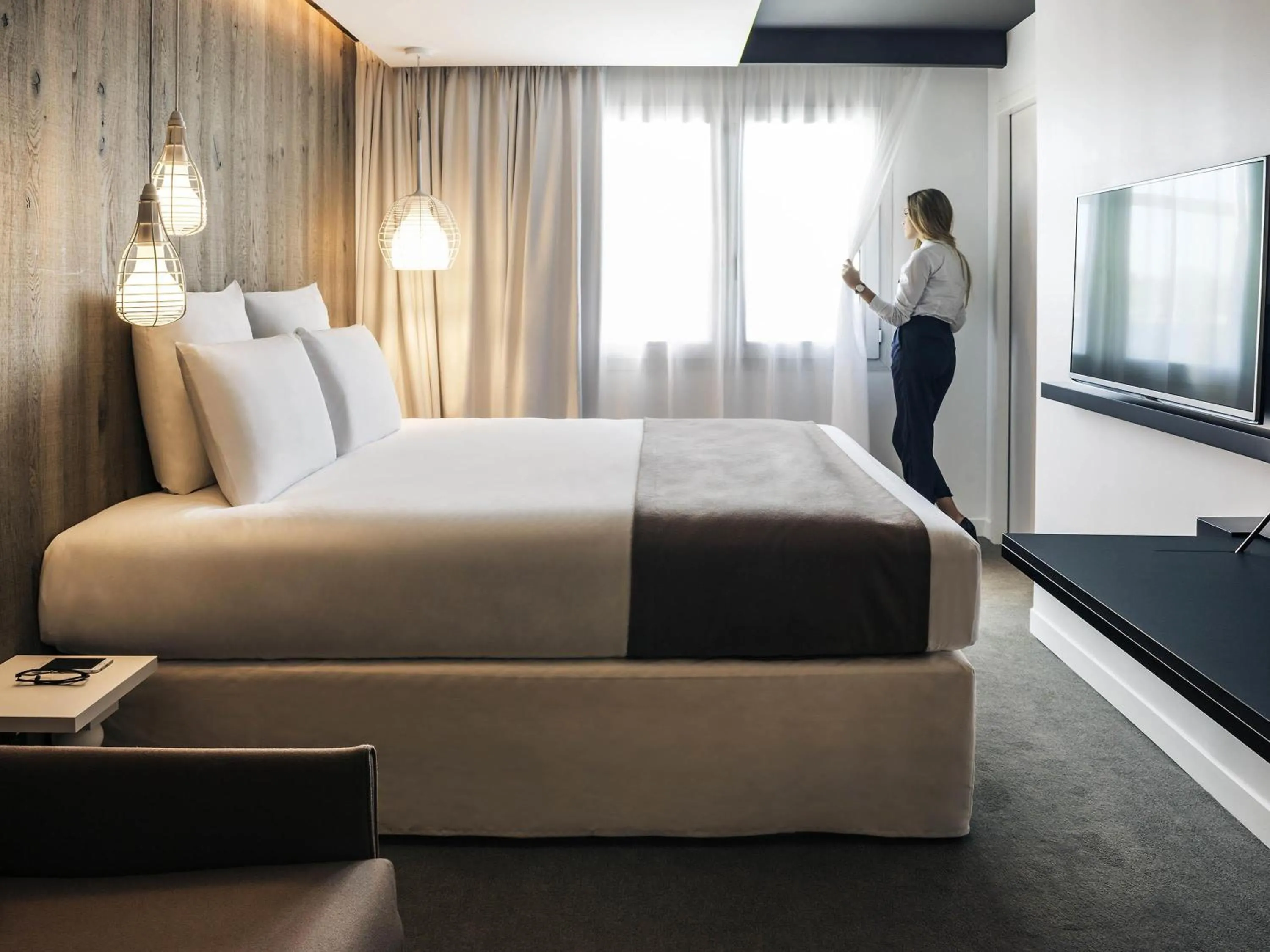 Bedroom, Bed in Mercure Valence