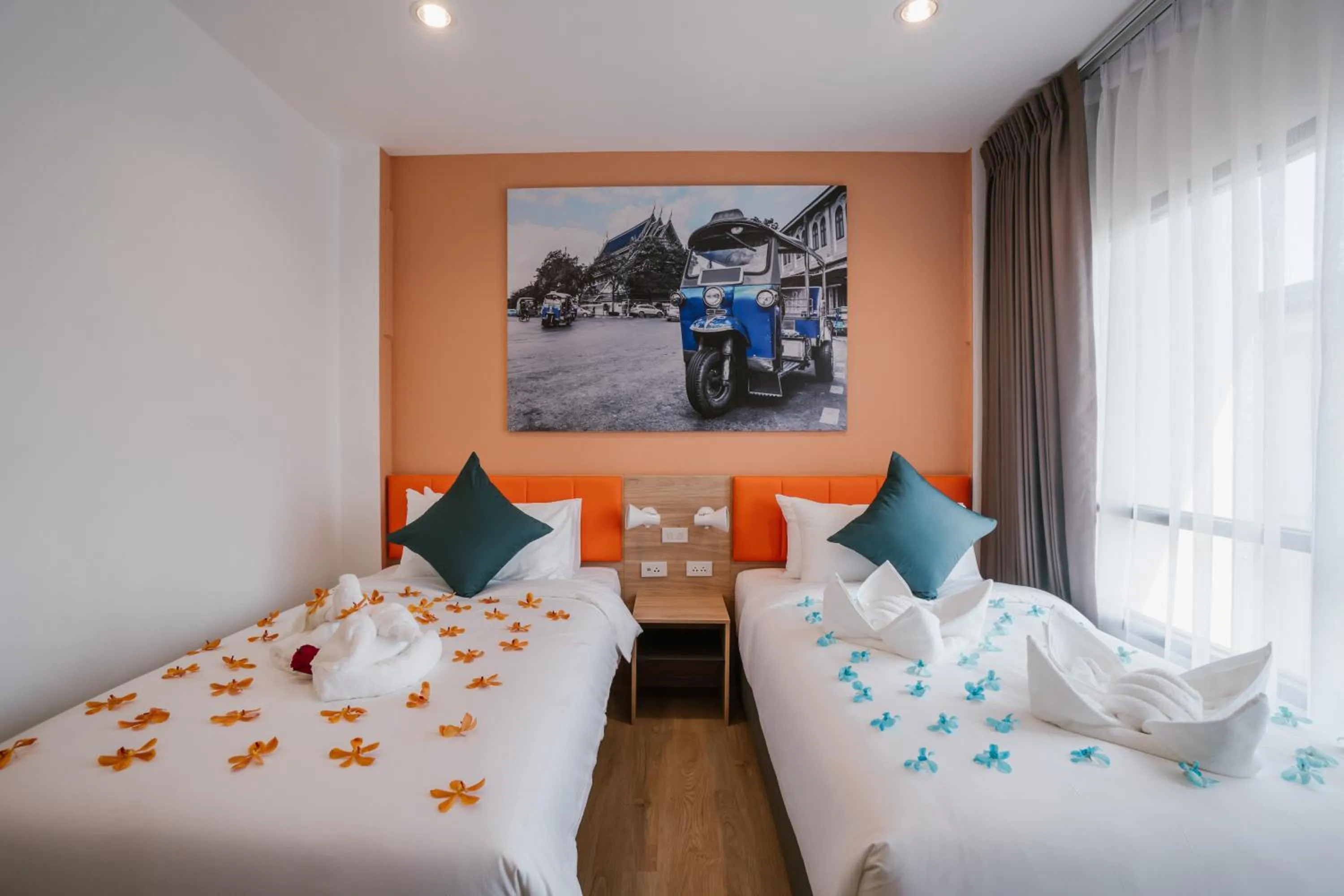 Bed in 7 Days Premium Hotel Don Meaung Airport