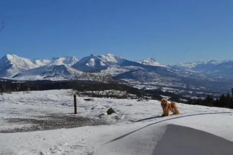 Winter in Château Serigues