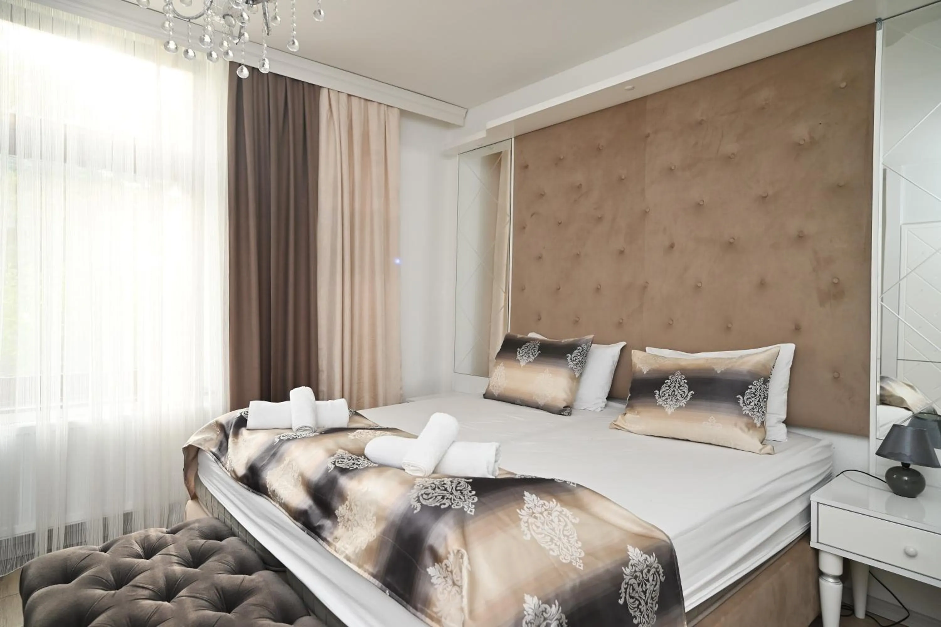 Bed in Kispet Deluxe Hotels&Suites