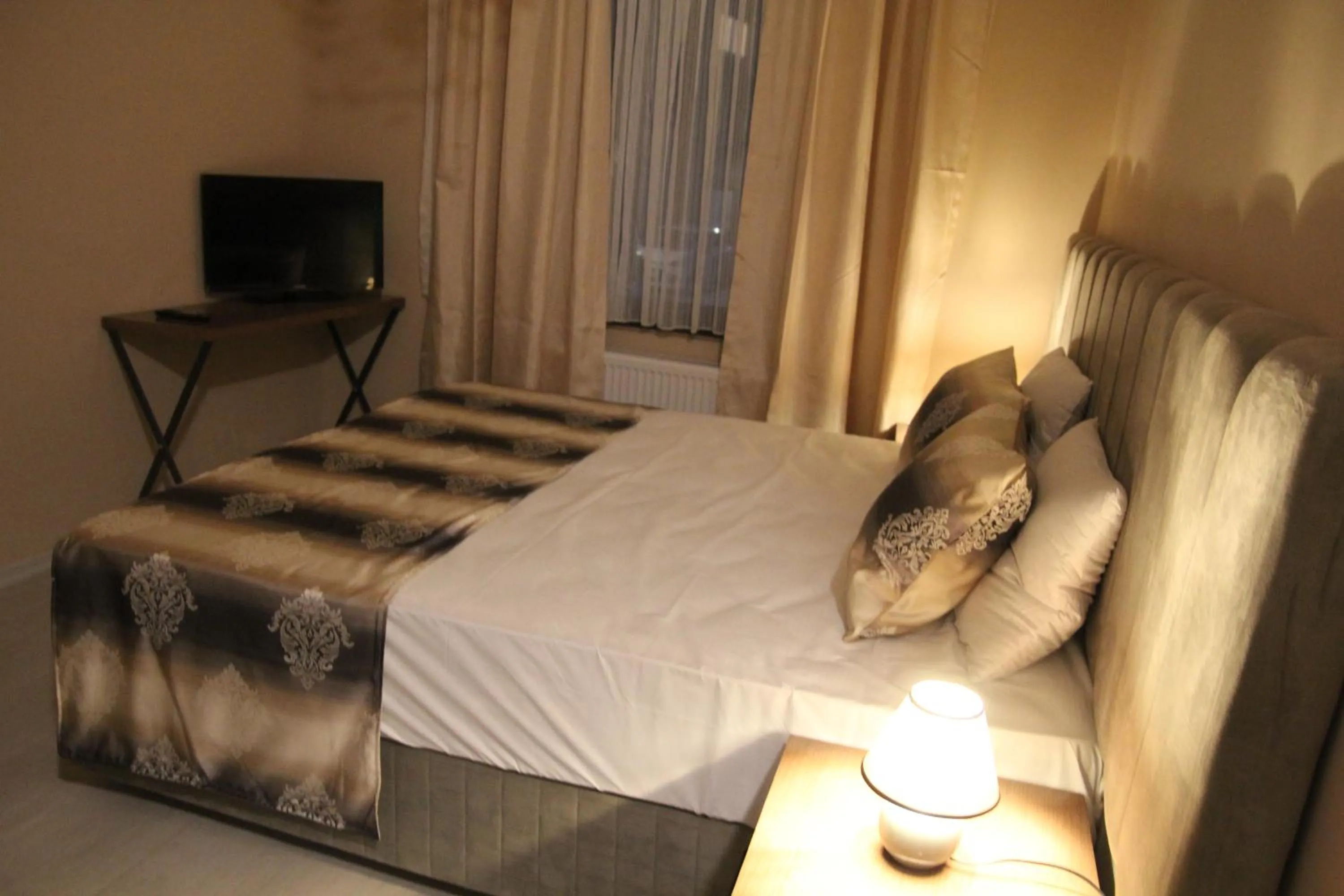 Bed in Kispet Deluxe Hotels&Suites