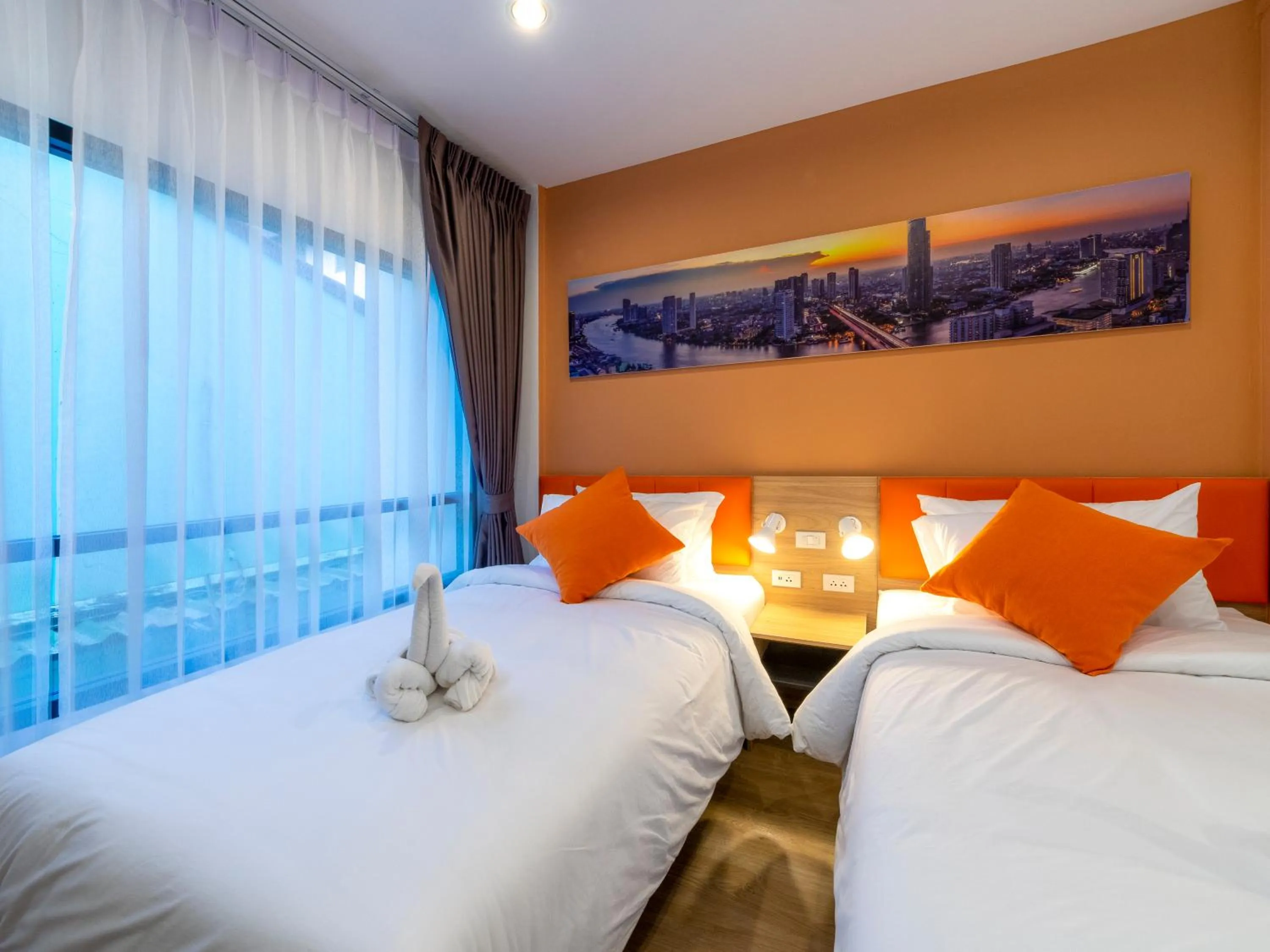 Bed in The Iconic Hotel Don Mueang Airport