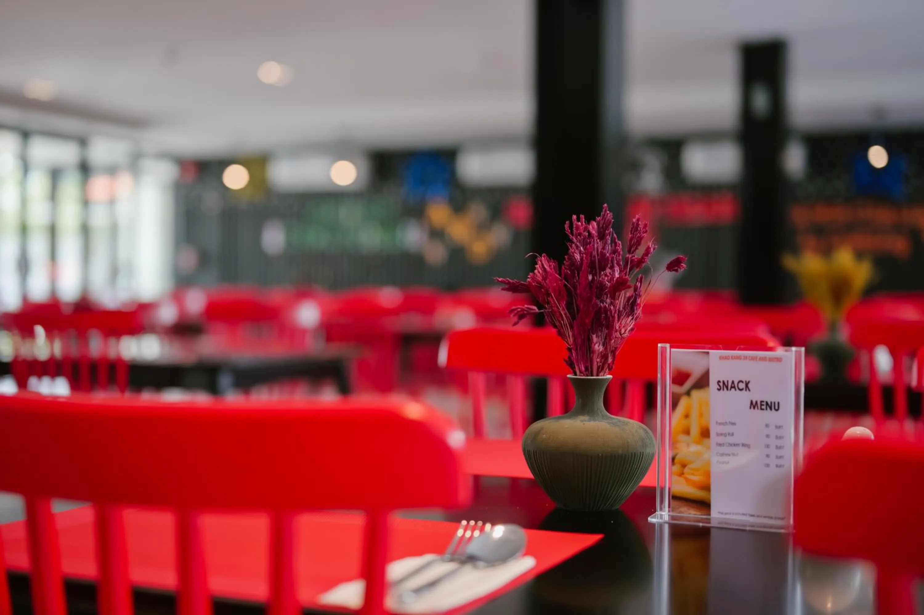 Restaurant/places to eat in The Iconic Hotel Don Mueang Airport