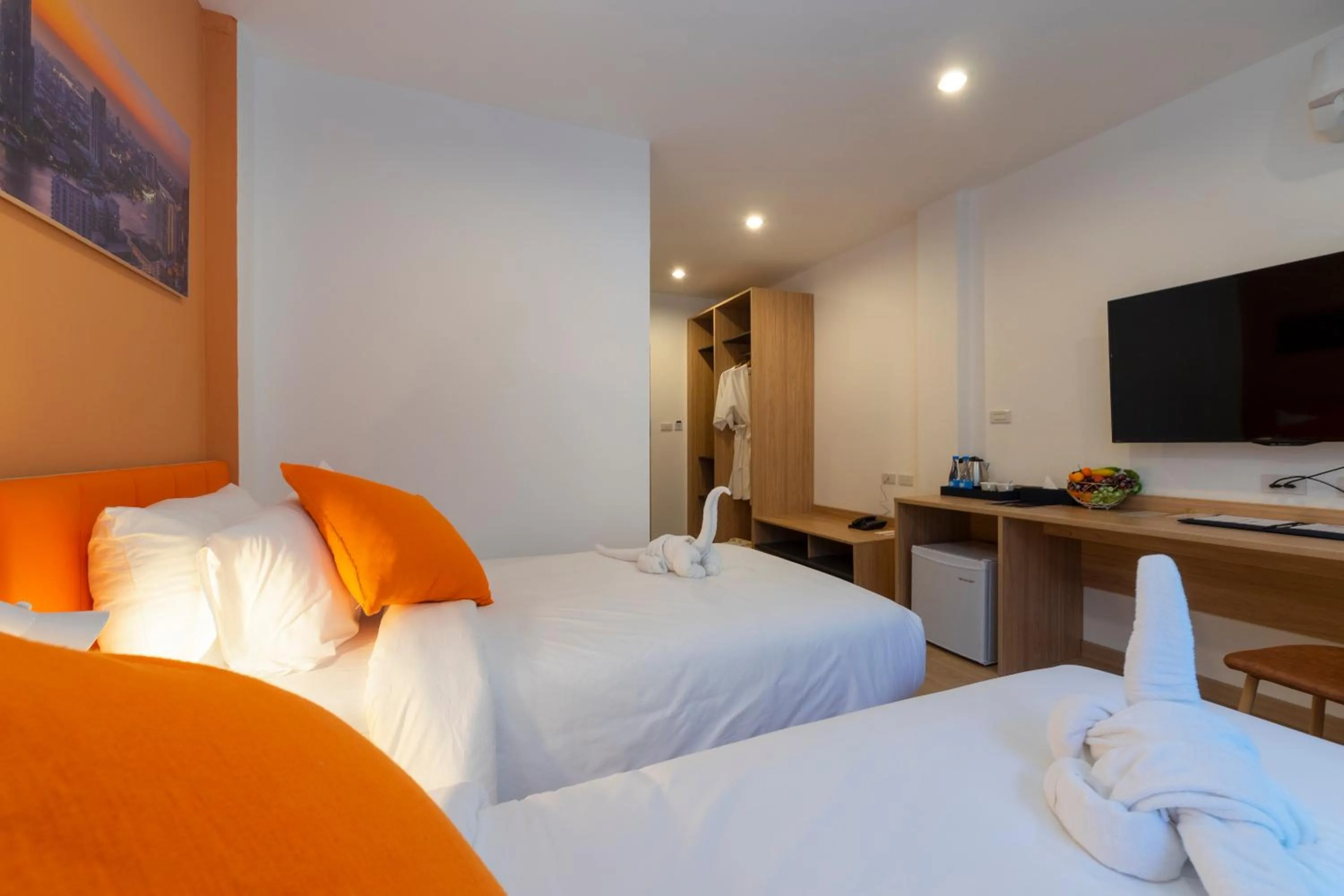 Bed in The Iconic Hotel Don Mueang Airport