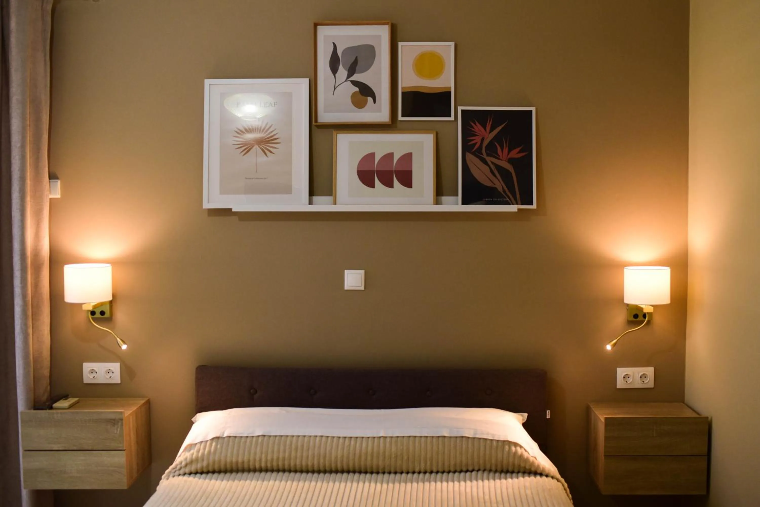 Bed in Vasilios Marinos Rooms