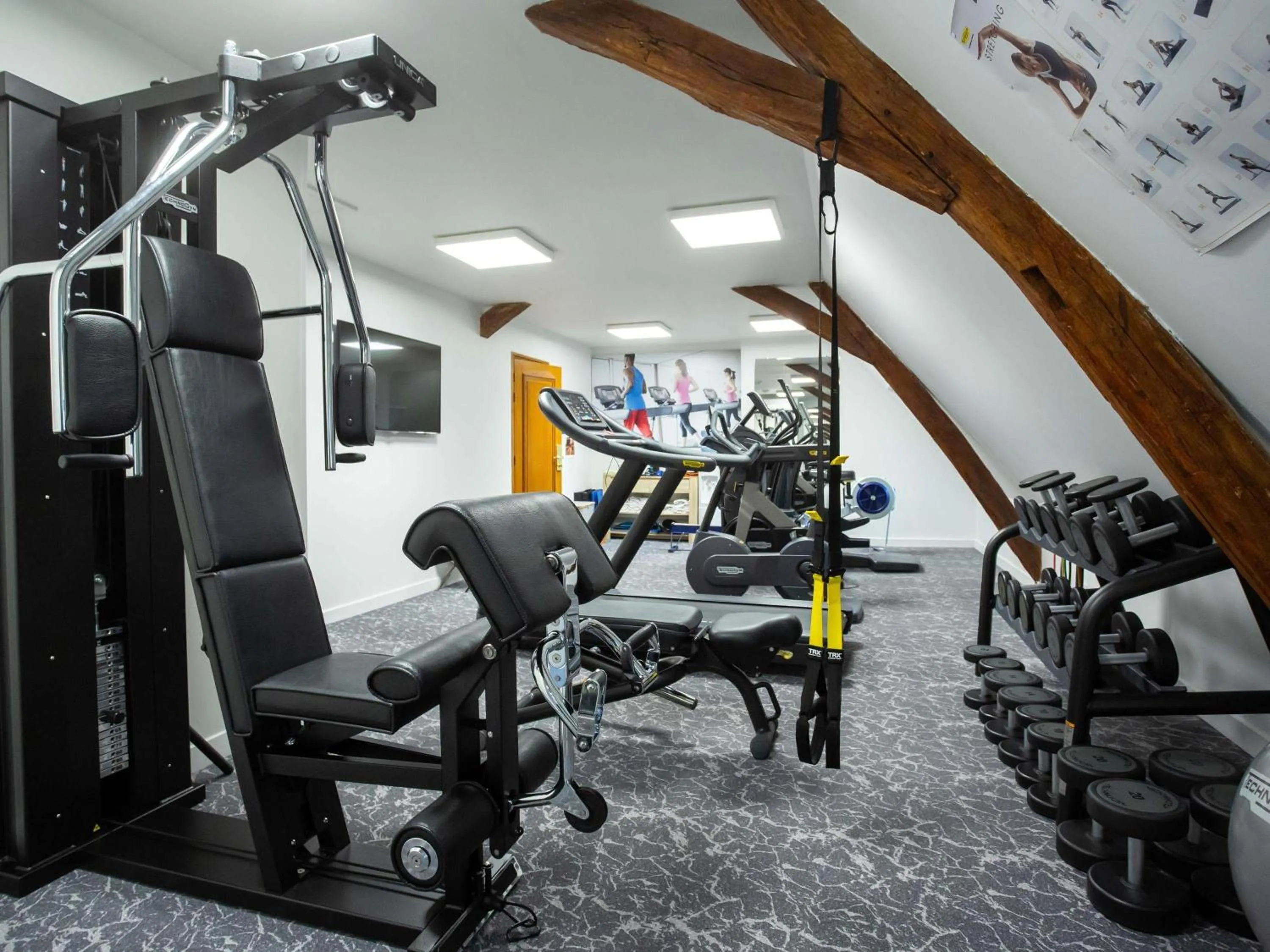 Fitness centre/facilities in Hotel De Bourbon Grand Hotel Mercure Bourges