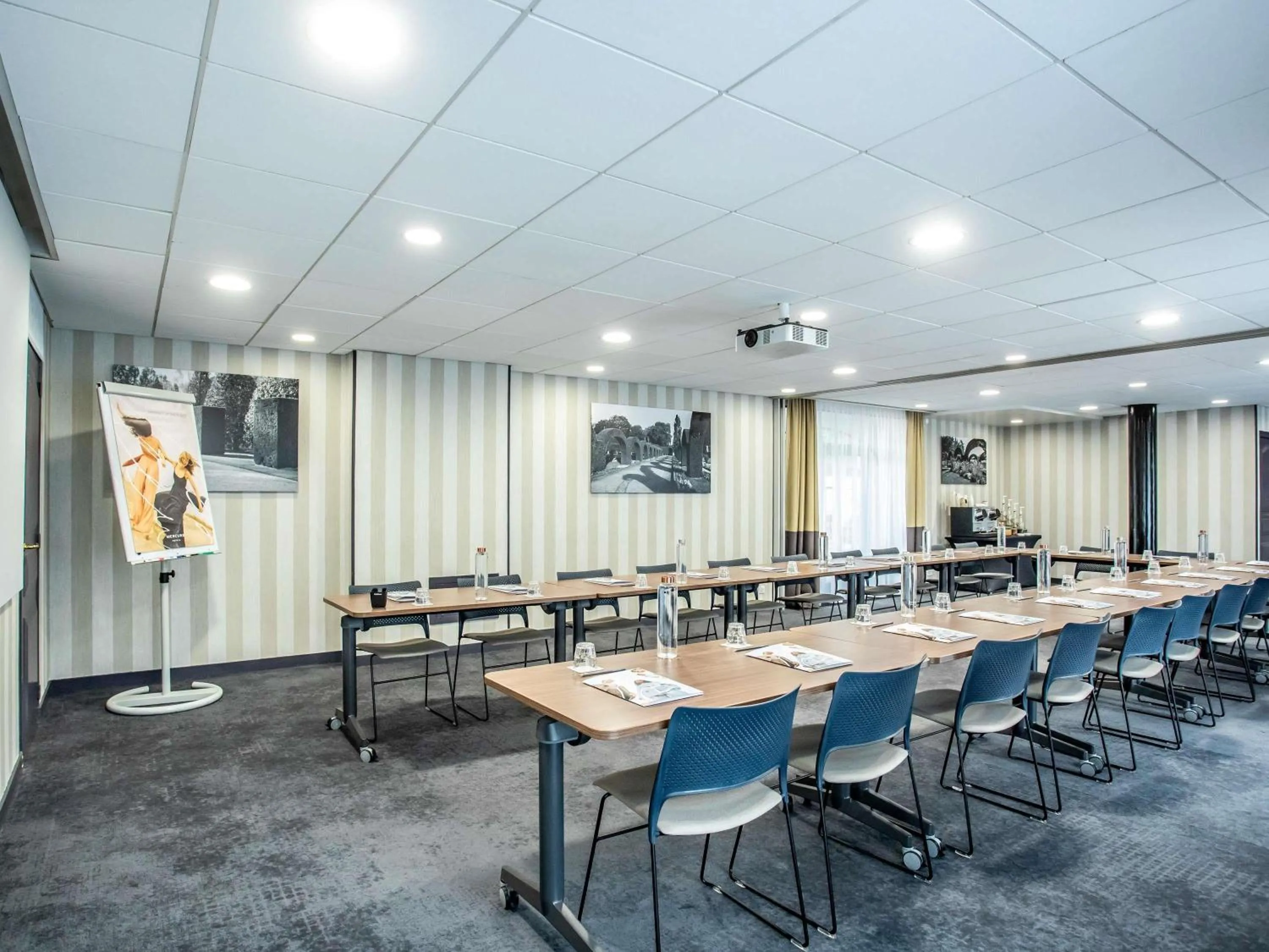 Meeting/conference room in Hotel De Bourbon Grand Hotel Mercure Bourges