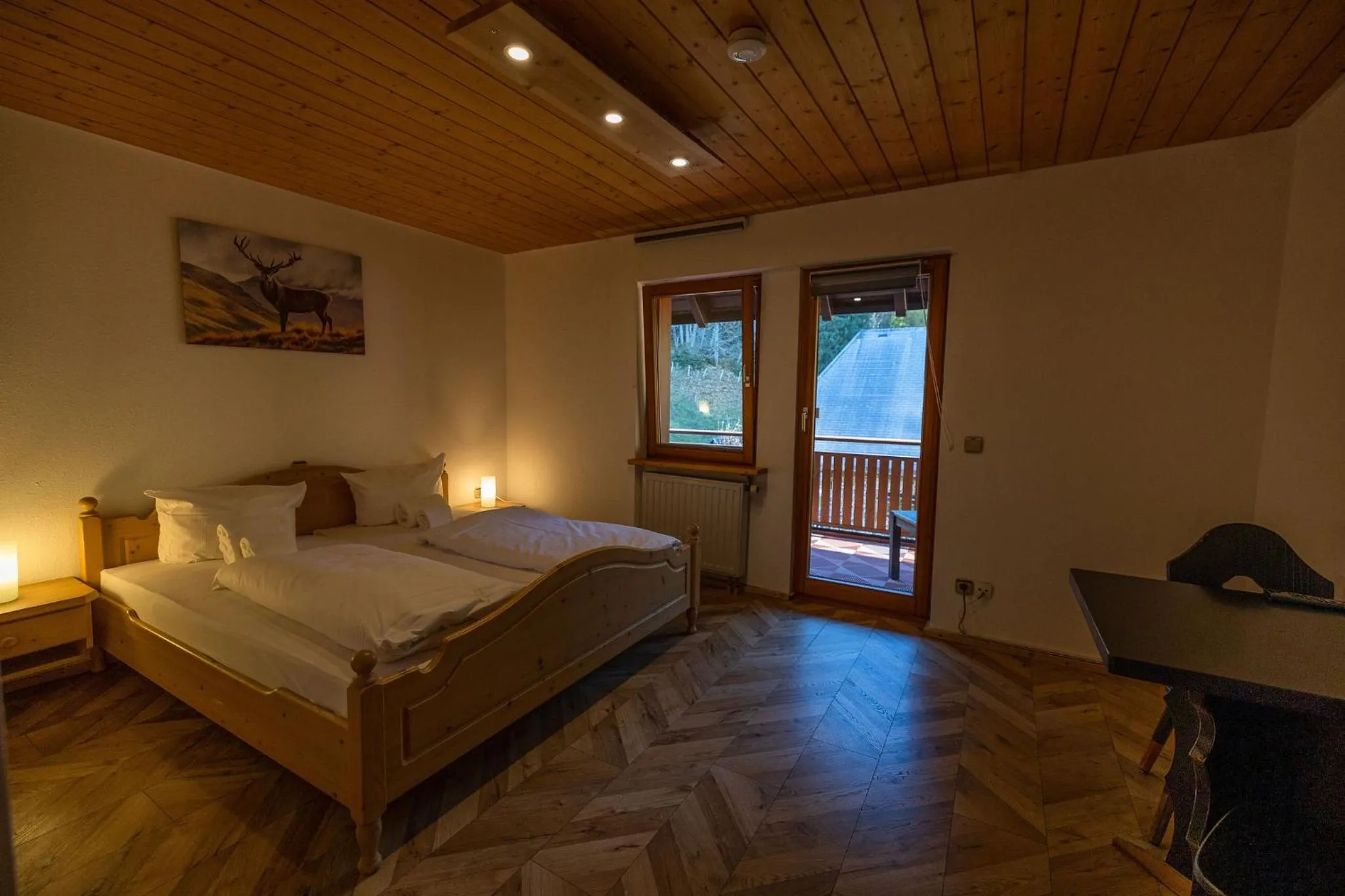 Bed in Berghotel und Restaurant Kräuter Chalet