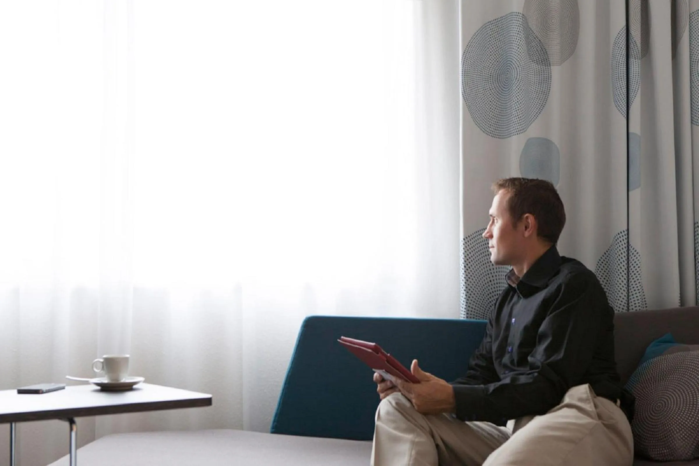 People in Novotel Fontainebleau Ury