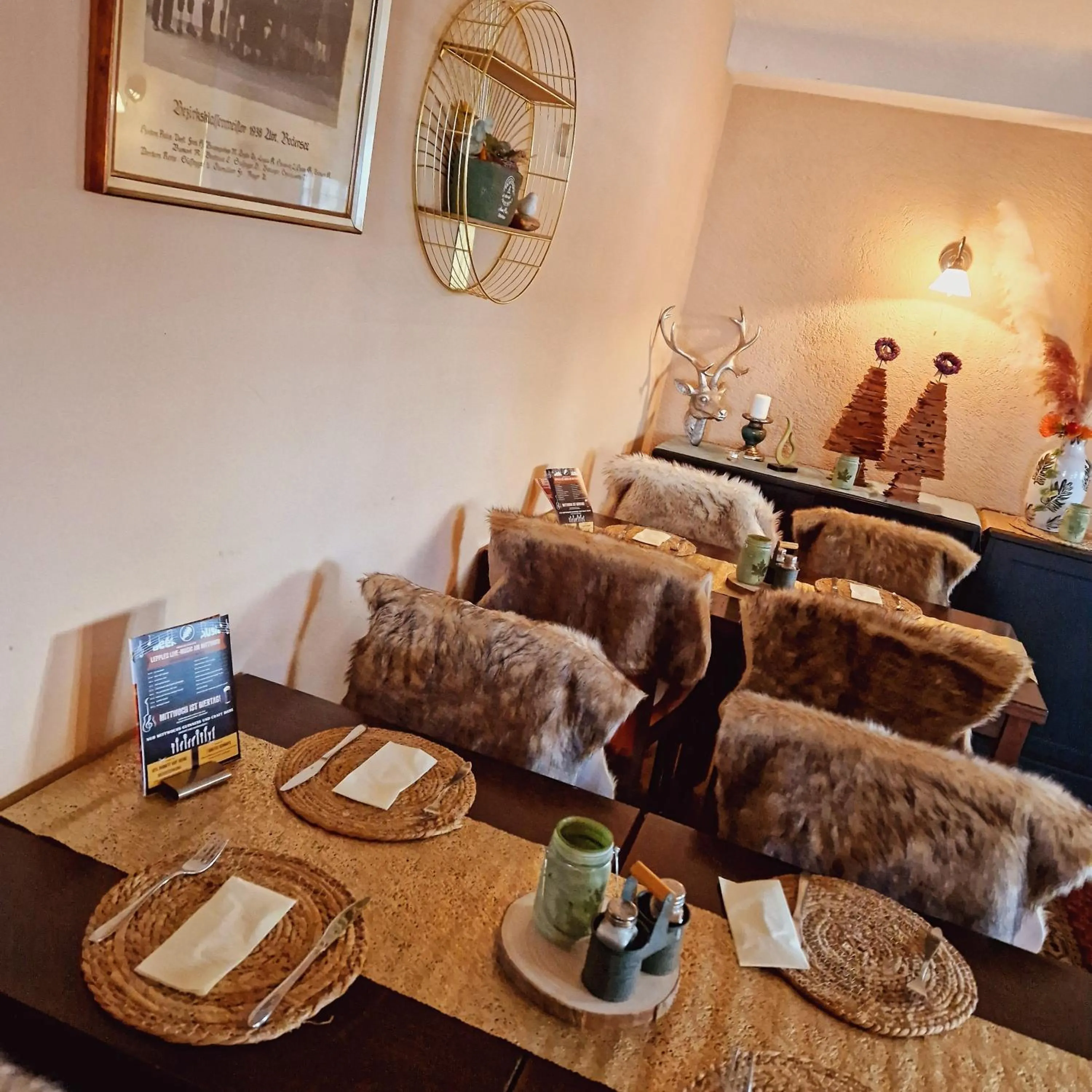 Restaurant/places to eat in Gästehaus Bräuhaus Lepple