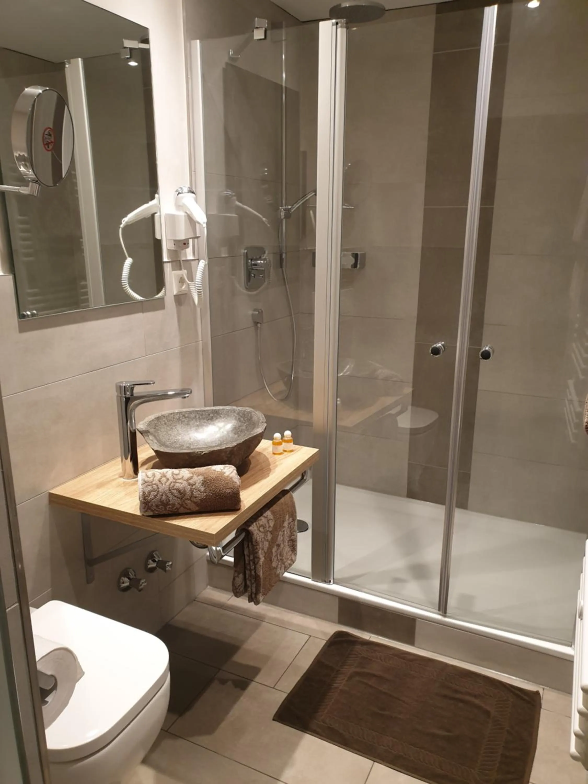 Shower in Gästehaus Bräuhaus Lepple