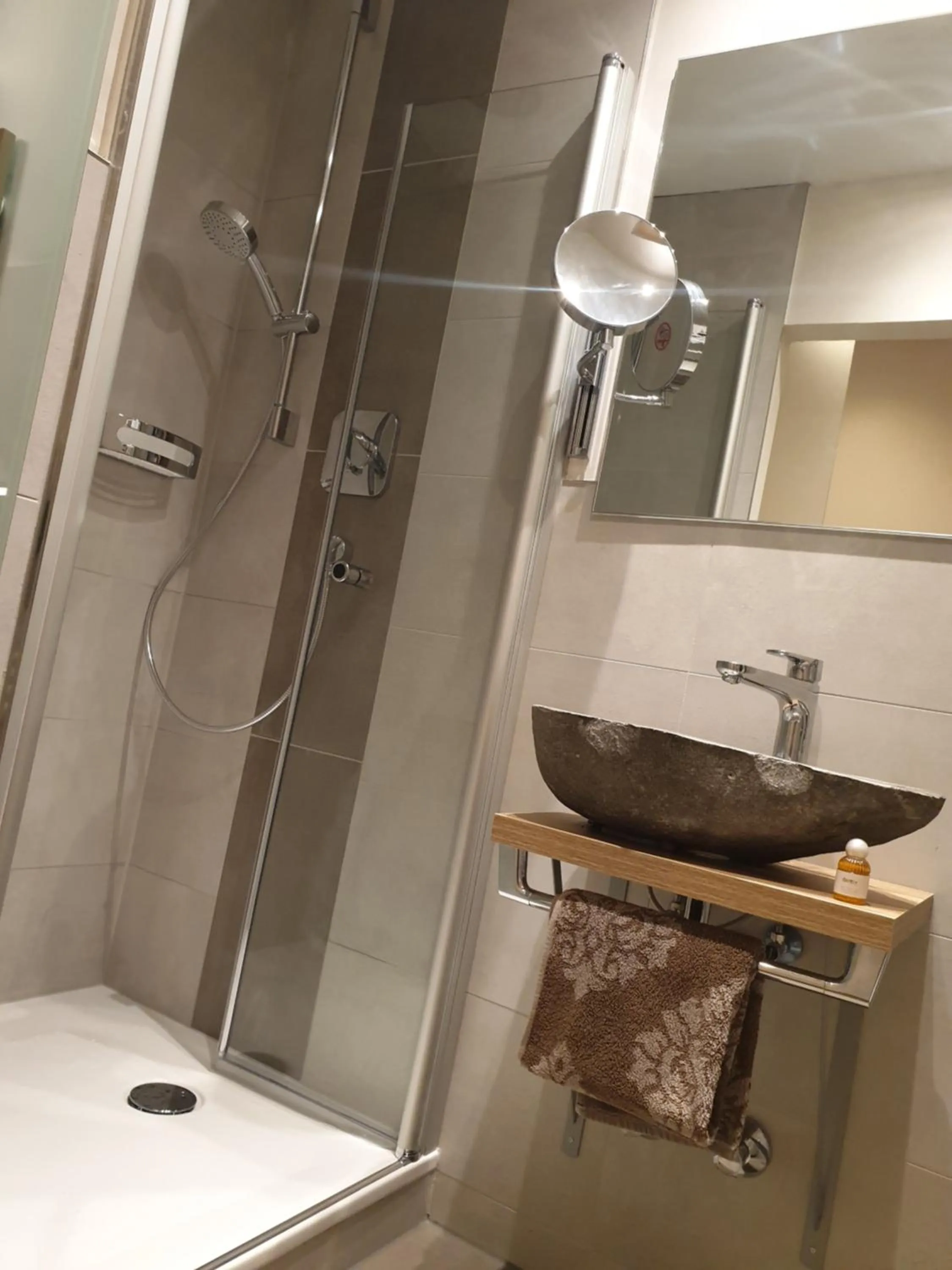 Shower in Gästehaus Bräuhaus Lepple