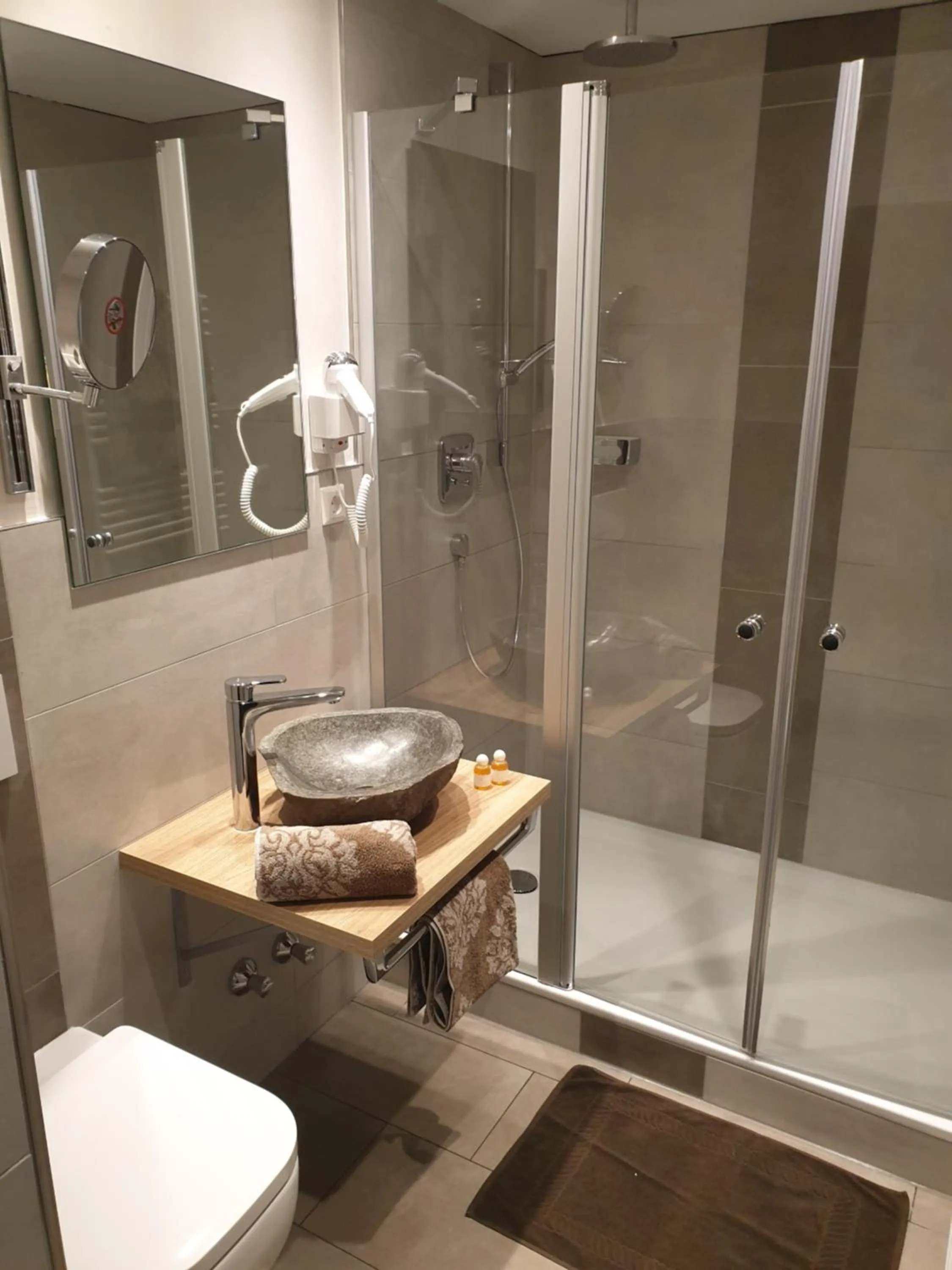 Shower in Gästehaus Bräuhaus Lepple