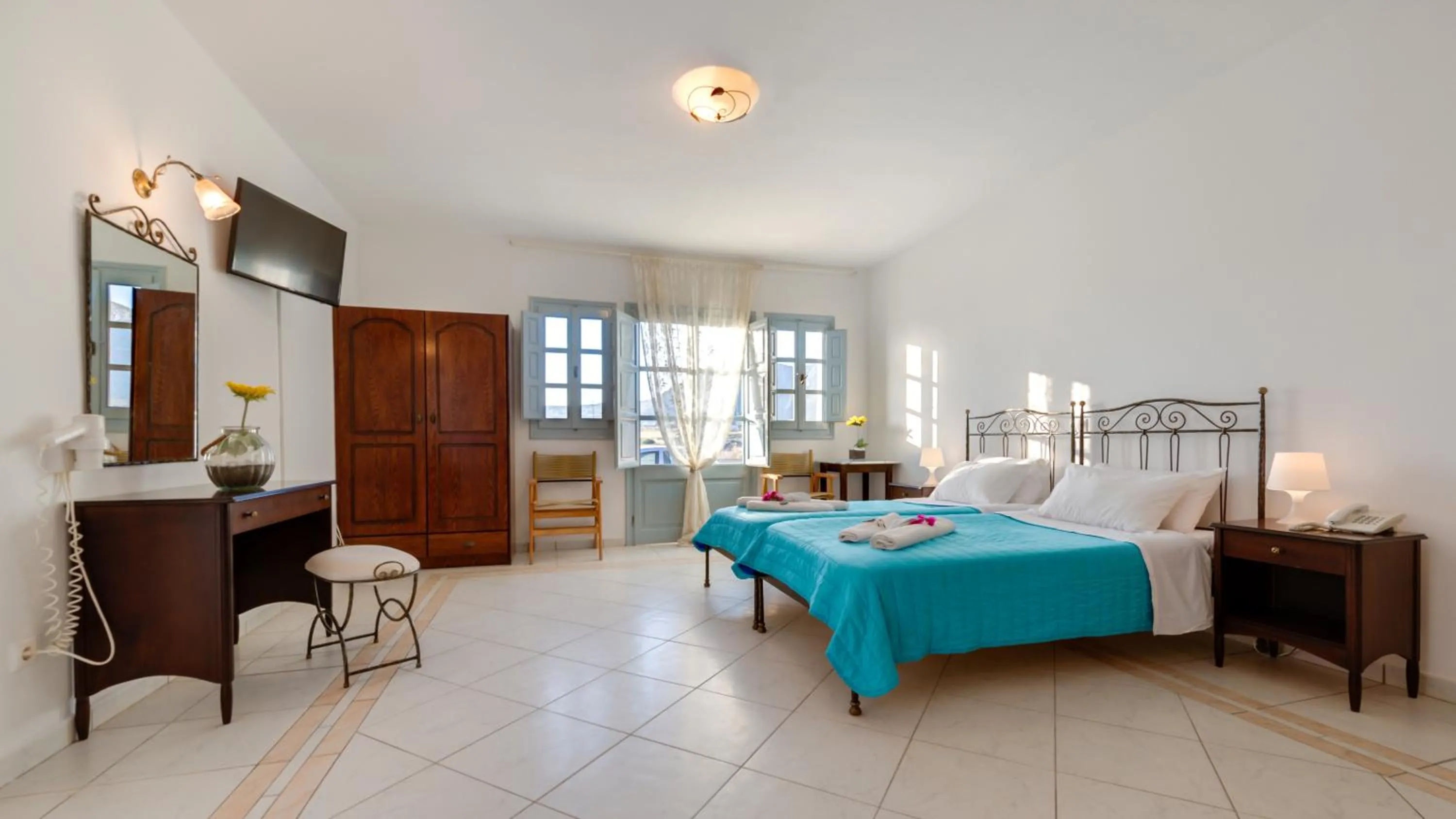 Bedroom, Bed in Joy Beach Ηotel