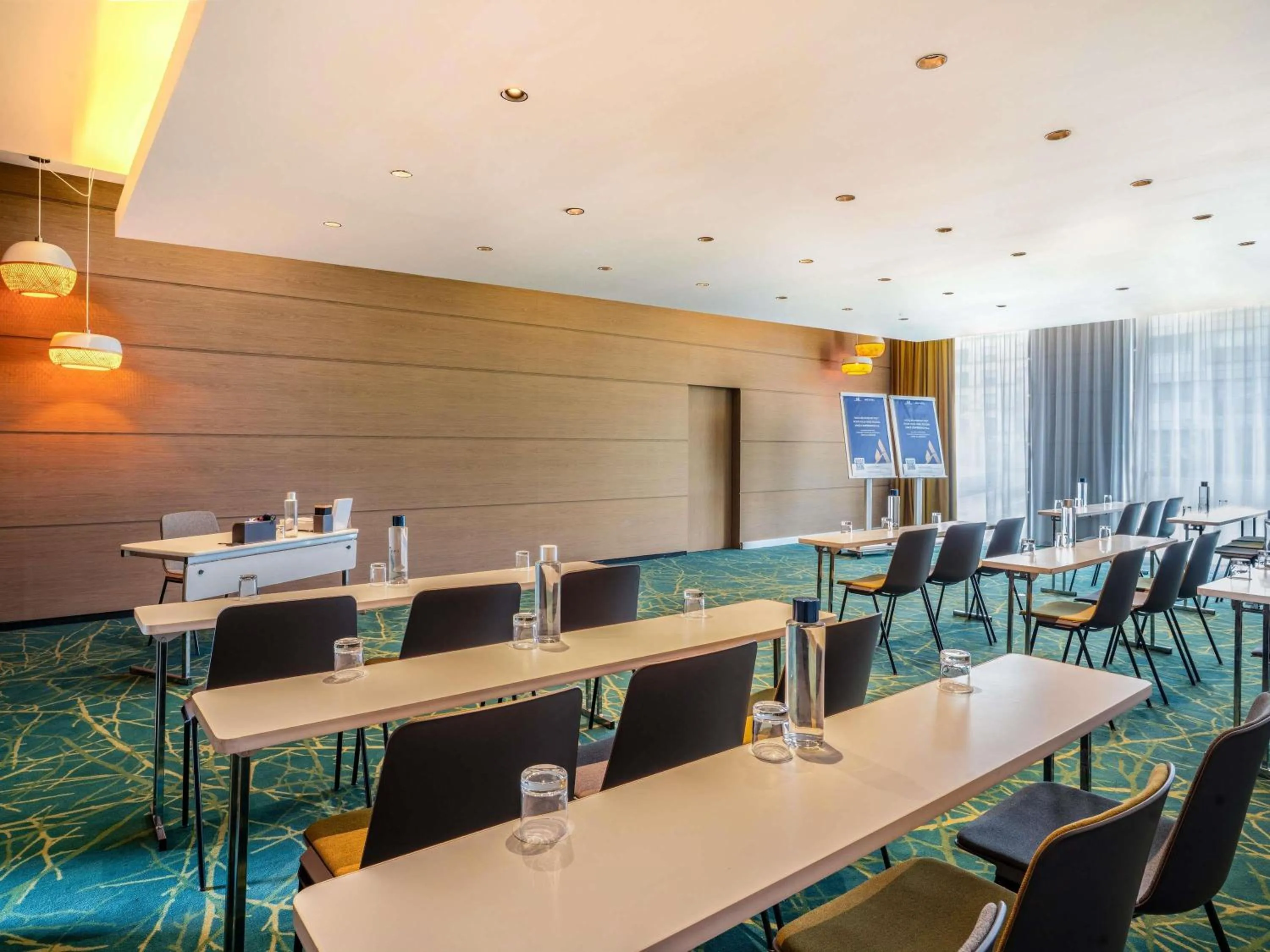 Meeting/conference room in Novotel Paris 17