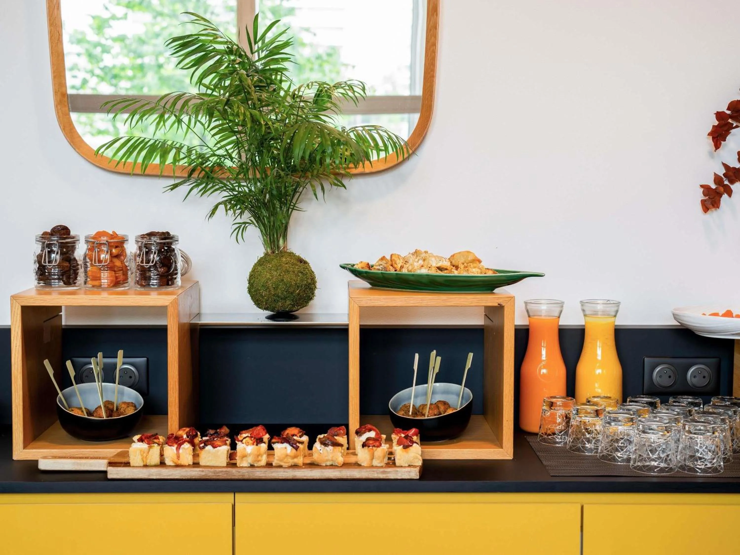 Meeting/conference room in Novotel Paris 17