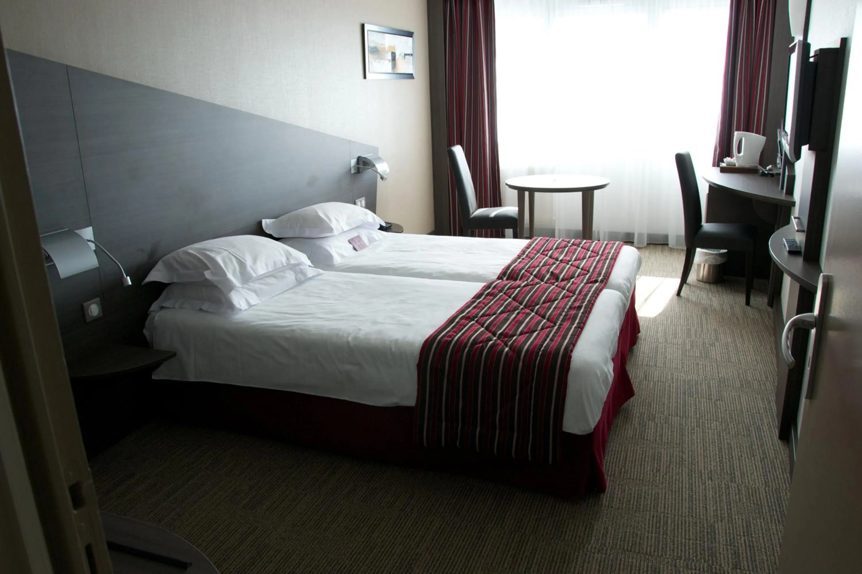 Bed in Mercure Vannes Le Port
