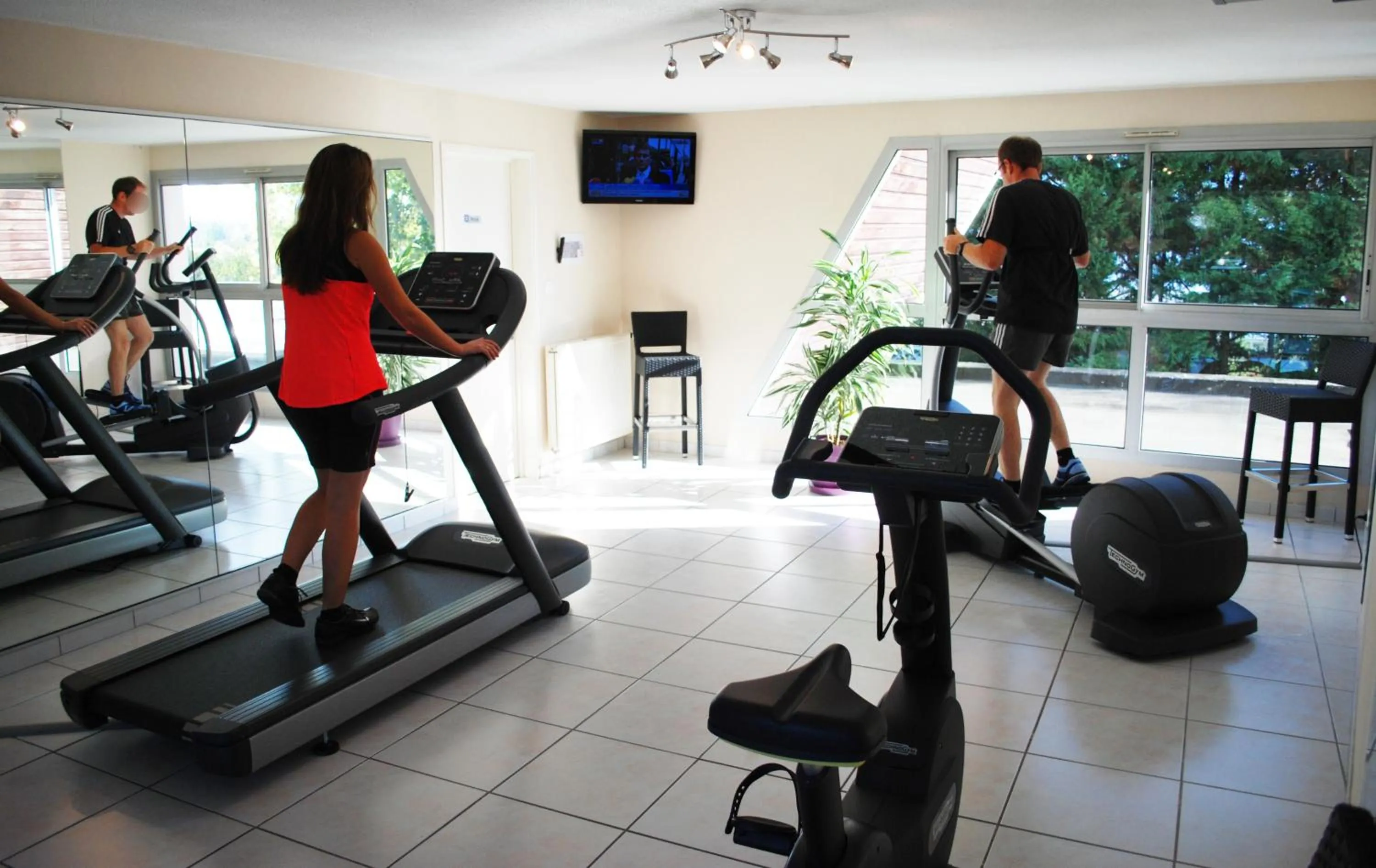 Fitness centre/facilities in Mercure Vannes Le Port