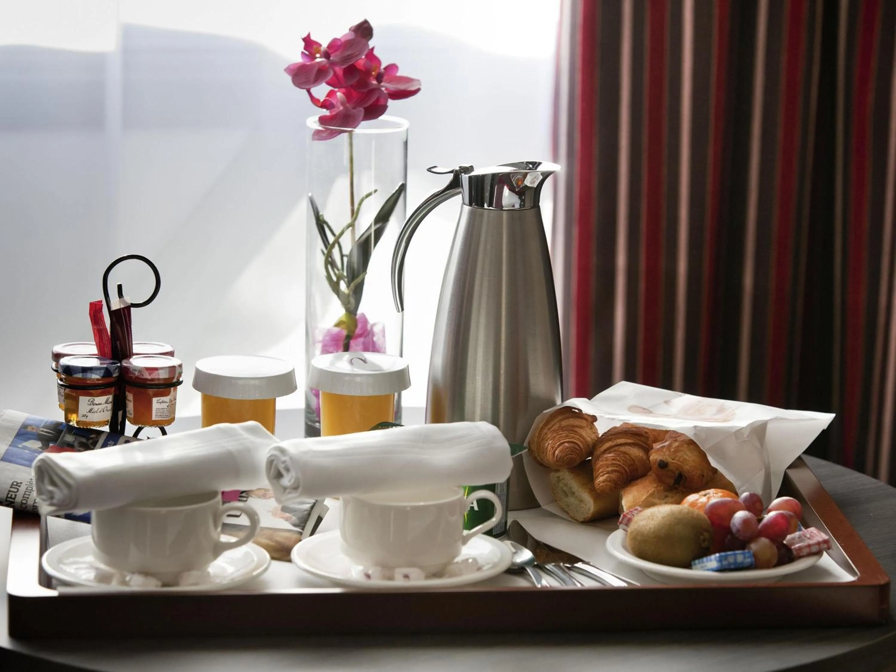 Breakfast in Mercure Vannes Le Port