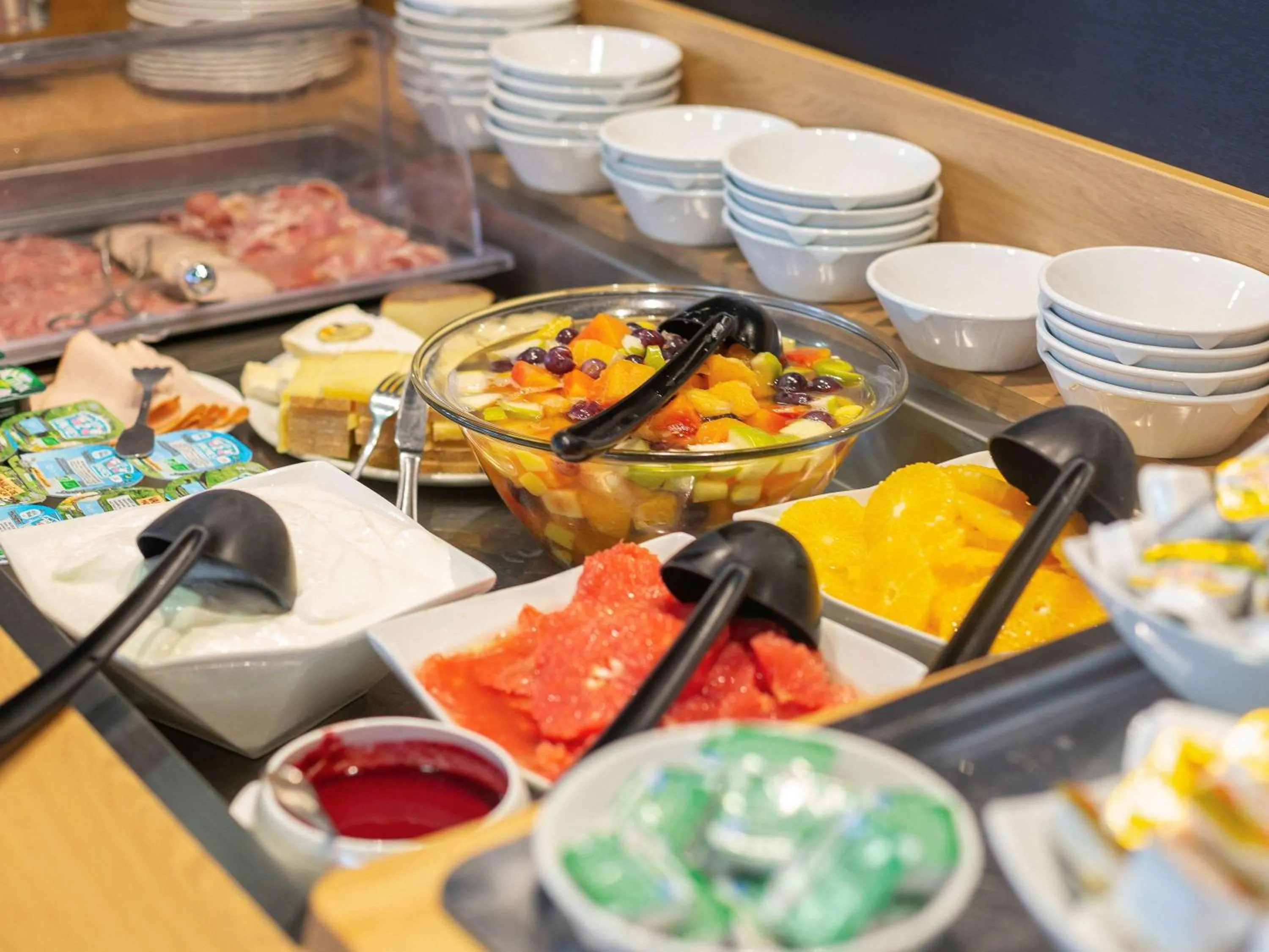 Restaurant/places to eat in Mercure Vannes Le Port