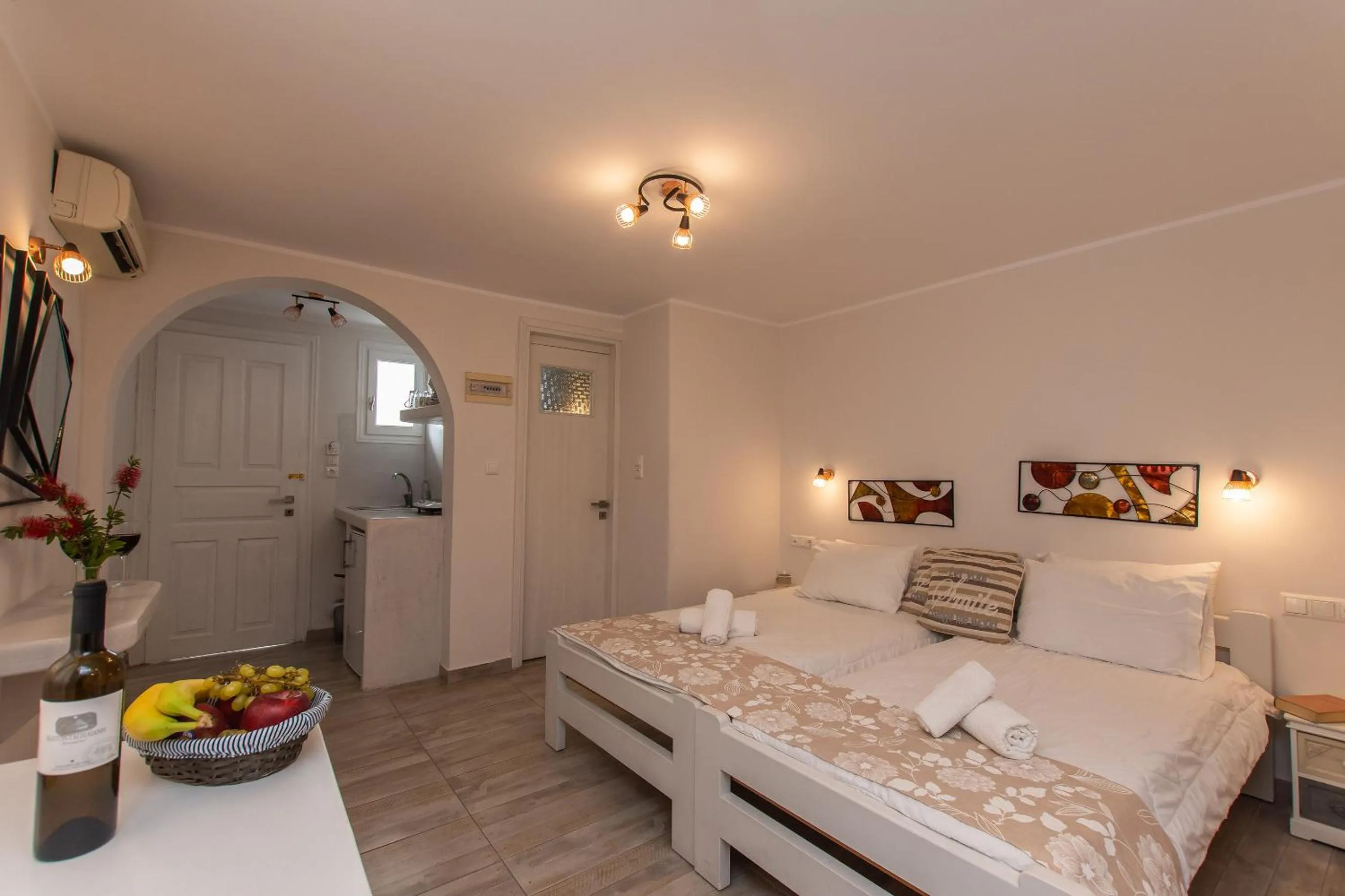 Bed in Naxos Enjoy Apartments