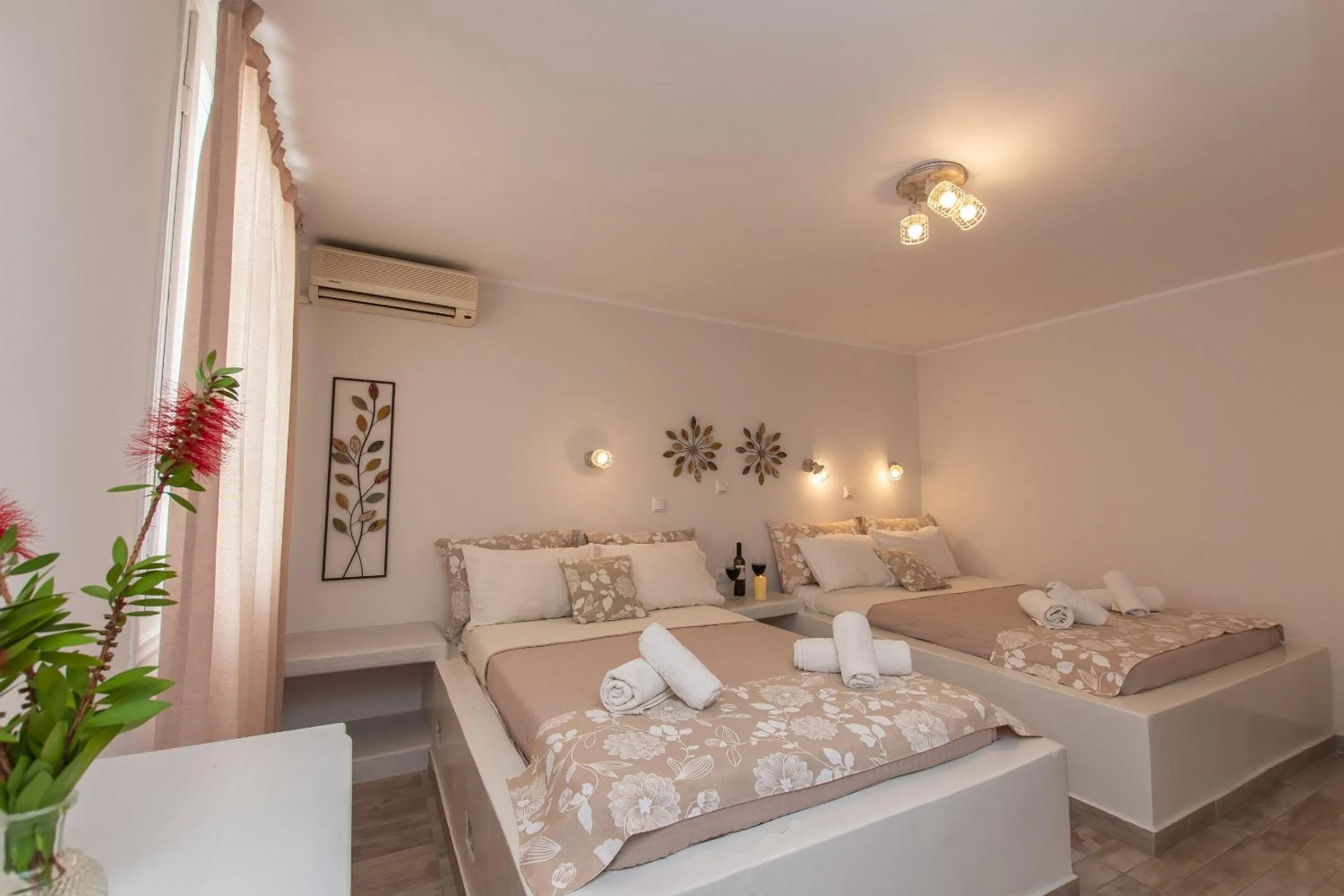 Bed in Naxos Enjoy Apartments