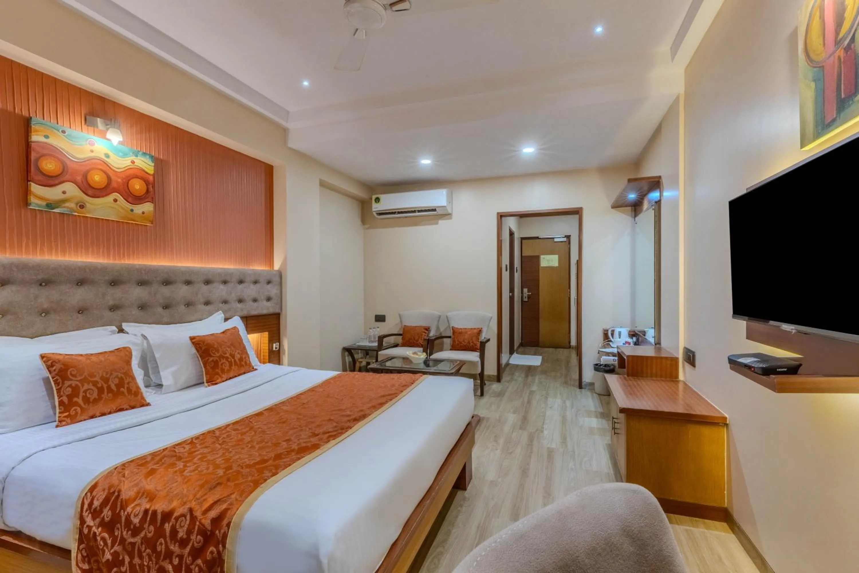 Bedroom, Bed in Hotel President