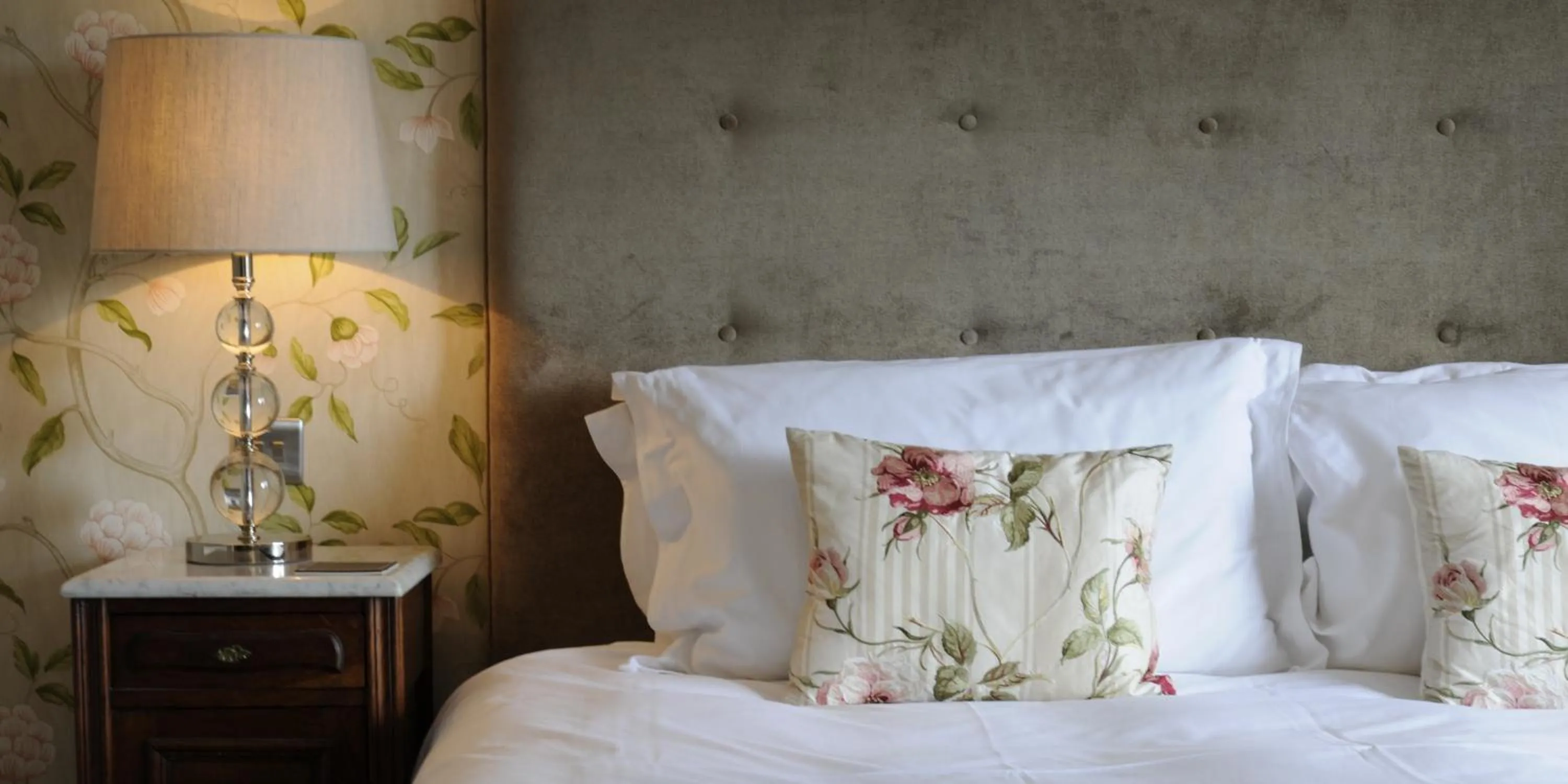 Bedroom, Bed in The Swallows Rest Bed & Breakfast